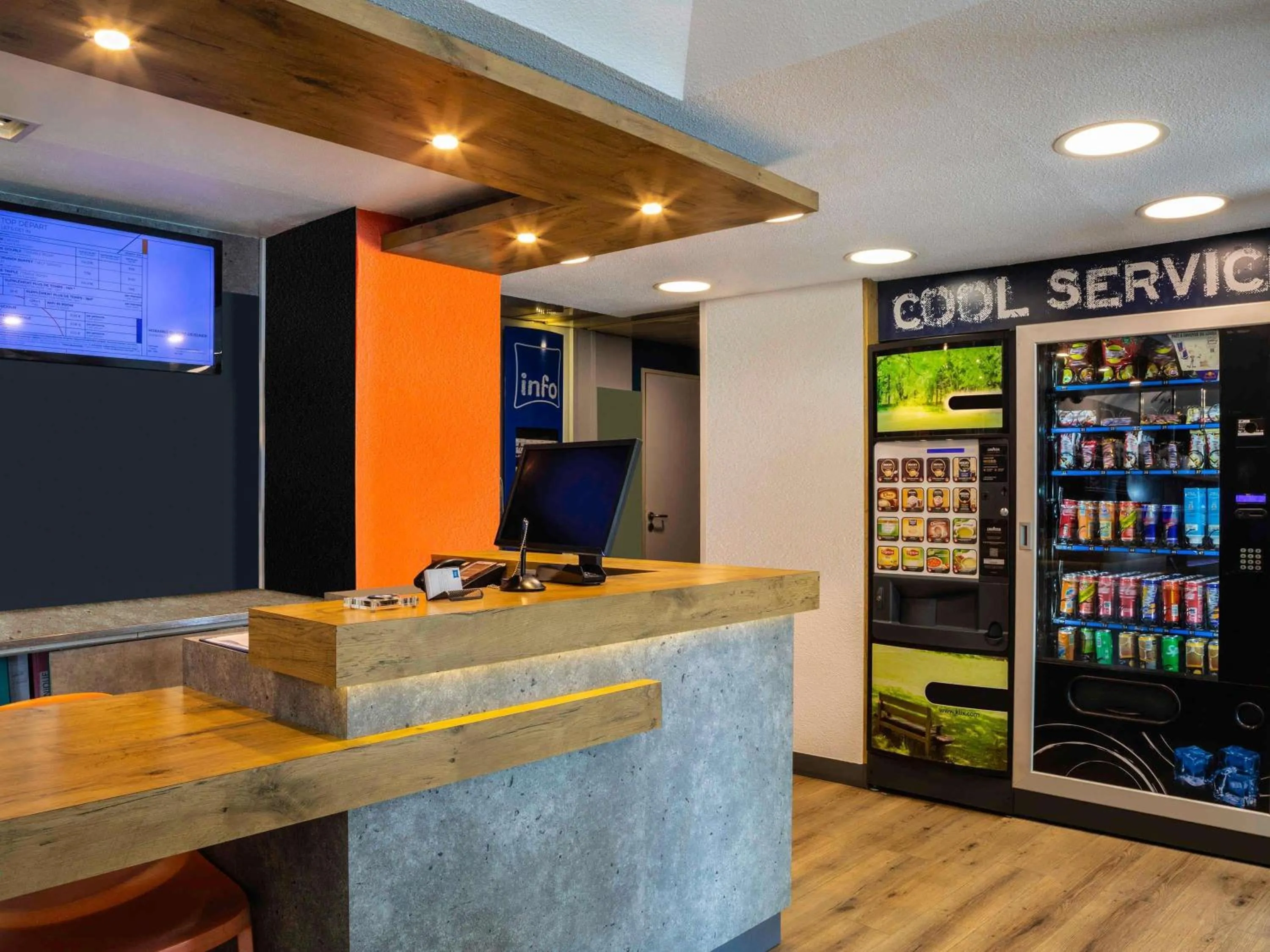 Property building in ibis budget Marne la Vallée Chelles