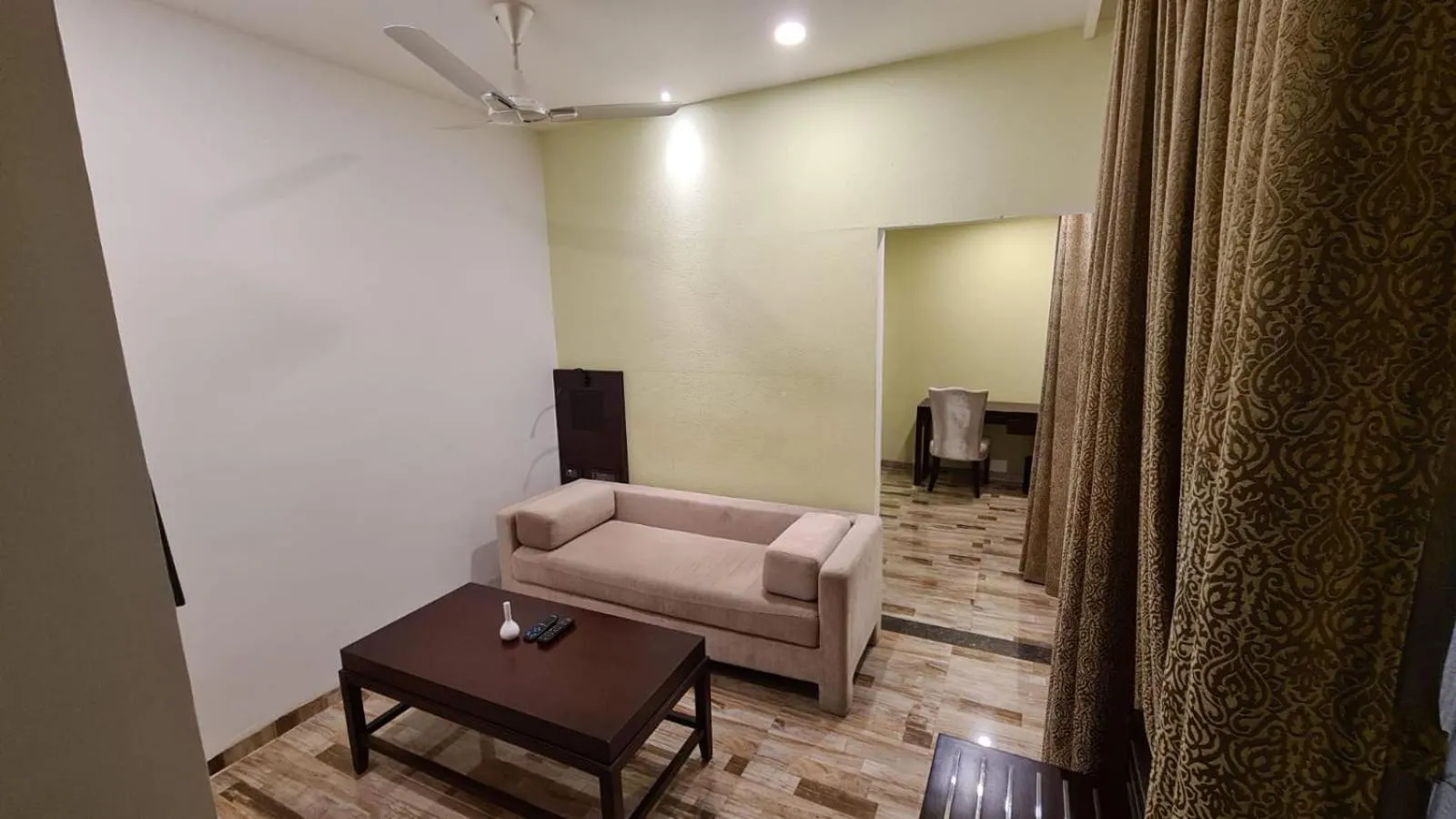 Seating area in Regenta Inn Ranip Ahmedabad