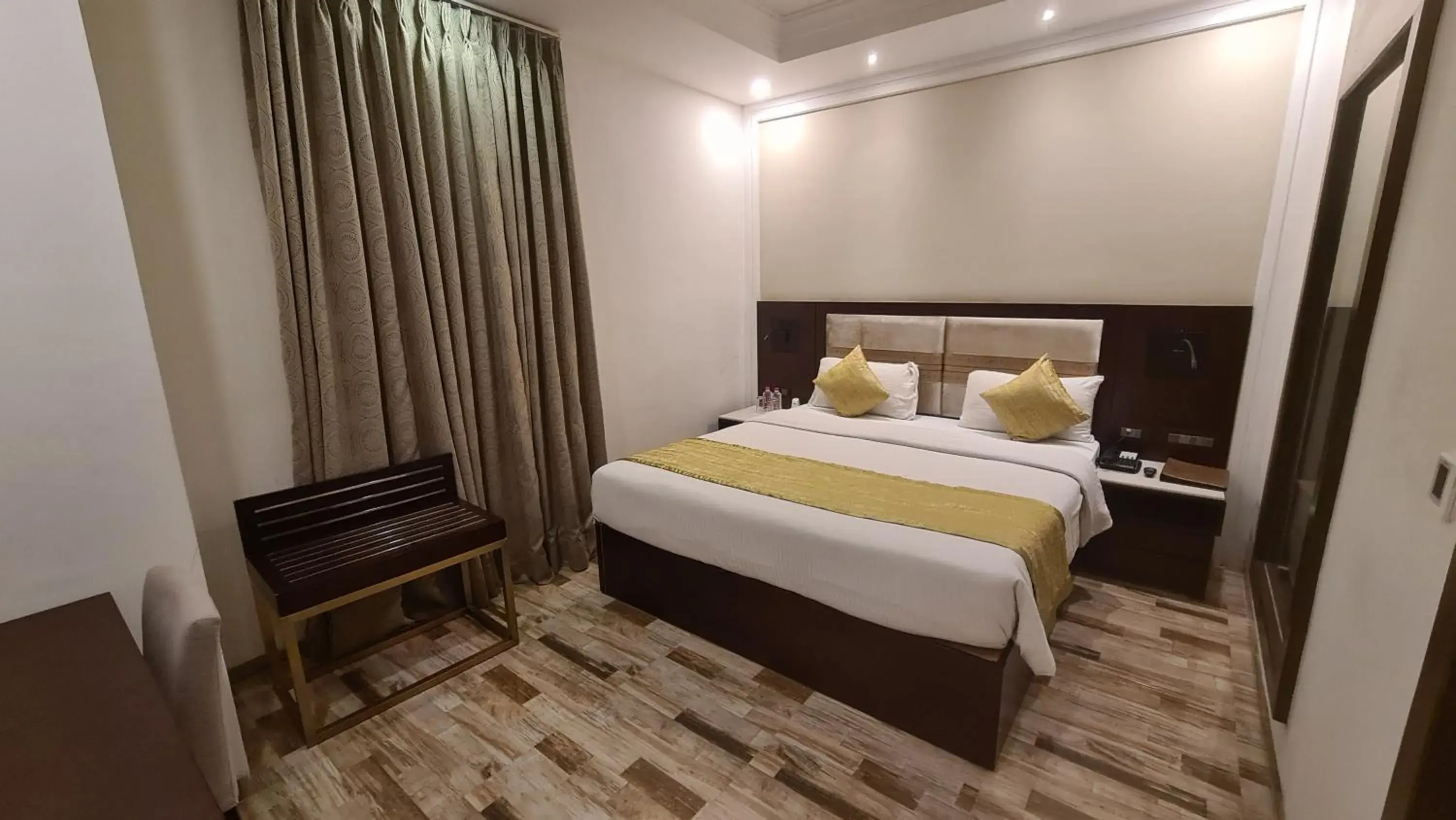 Deluxe Double or Twin Room - single occupancy in Regenta Inn Ranip Ahmedabad Deluxe Double or Twin Room - single occupancy in Regenta Inn Ranip Ahmedabad