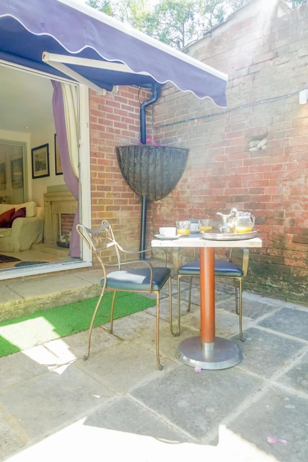 Patio in Cedar House Boutique B&B