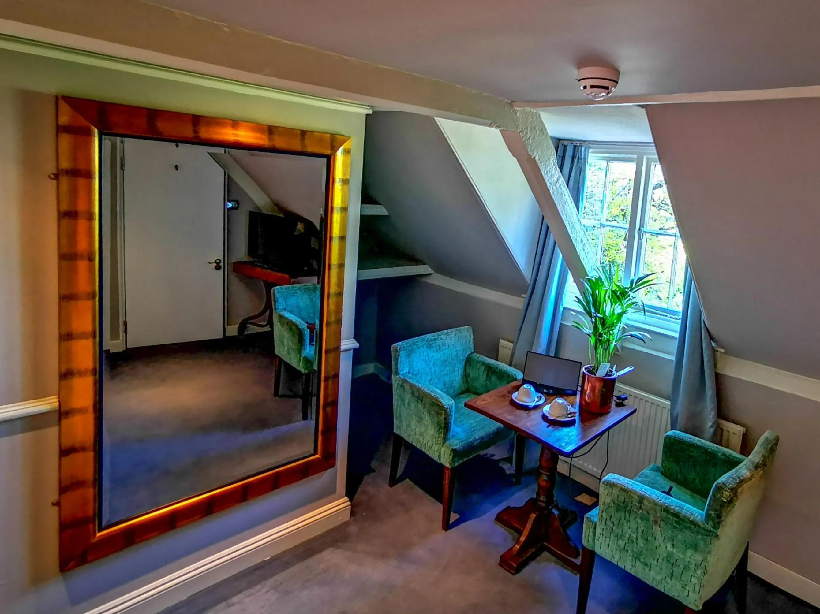 Seating area in Cedar House Boutique B&B