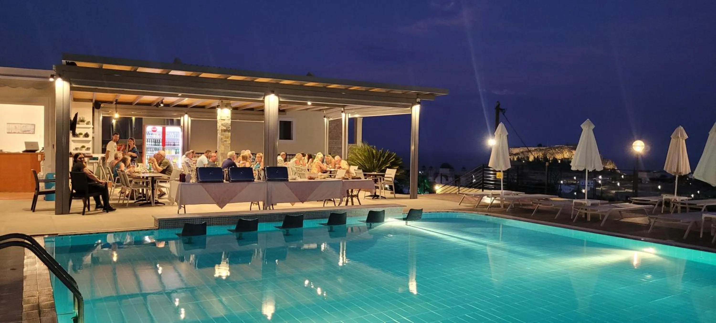 Restaurant/places to eat in LINDOS HORIZON