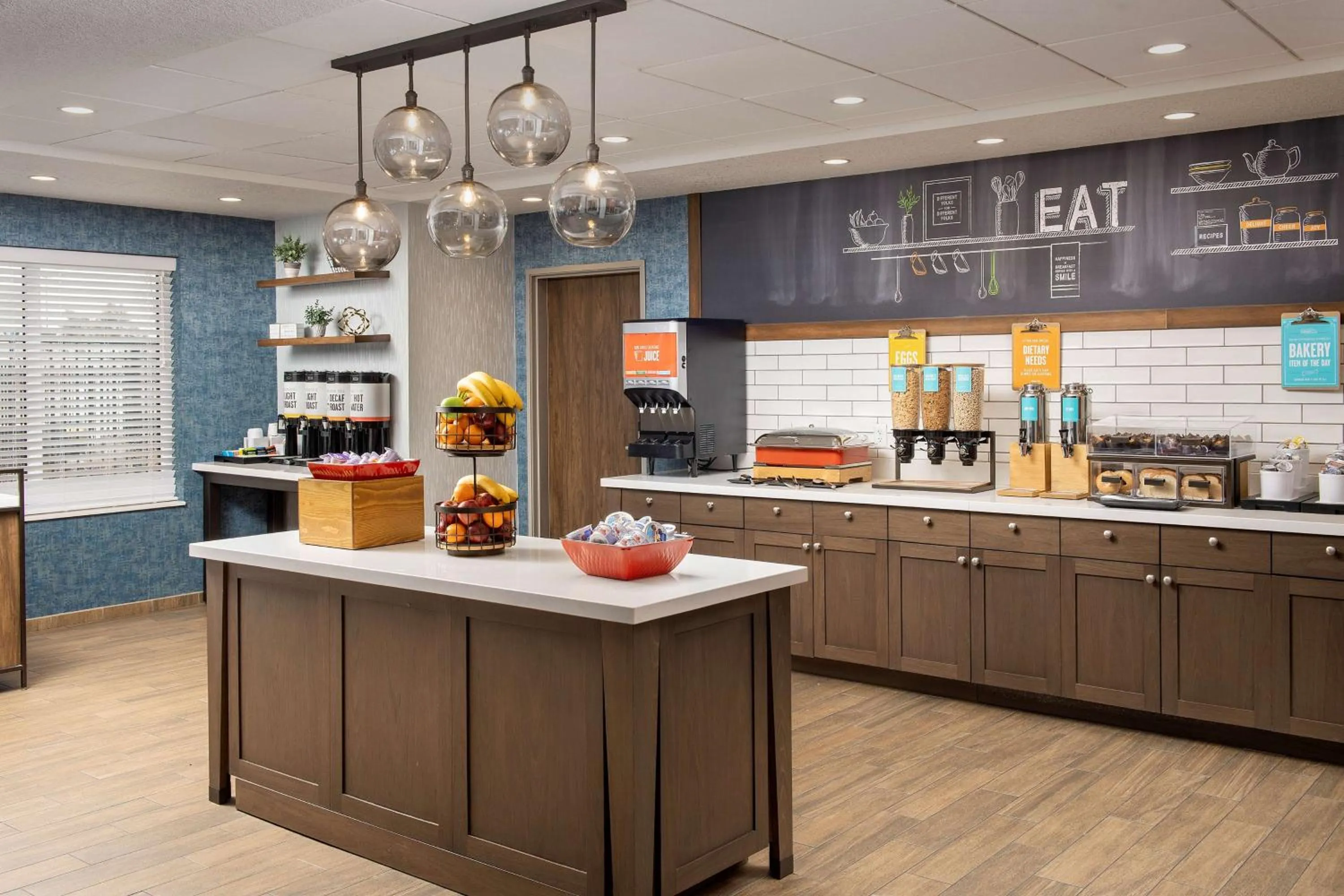 Breakfast in Hampton Inn & Suites Rapid City Rushmore, SD