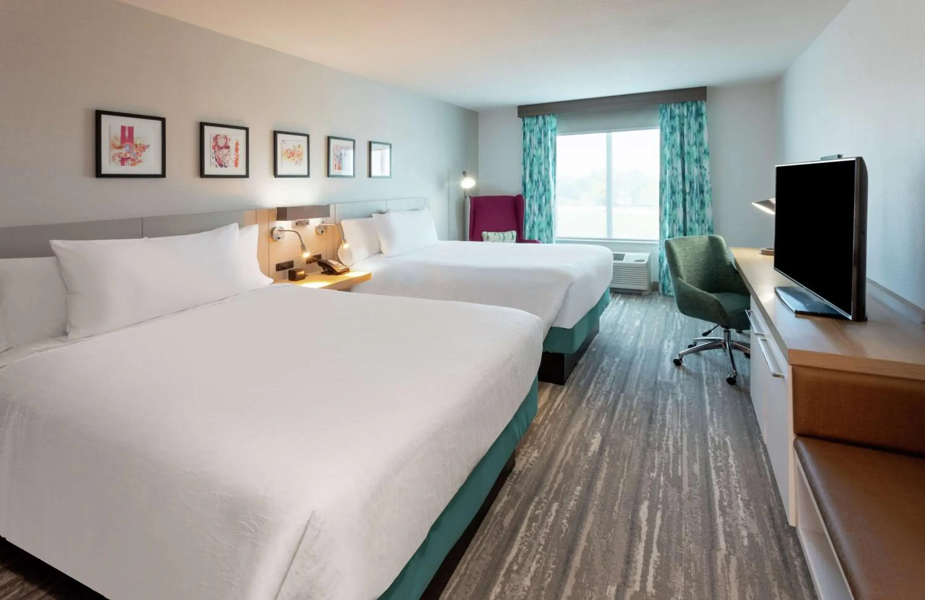 Bedroom, Bed in Hilton Garden Inn St. Cloud, Mn Bedroom, Bed in Hilton Garden Inn St. Cloud, Mn