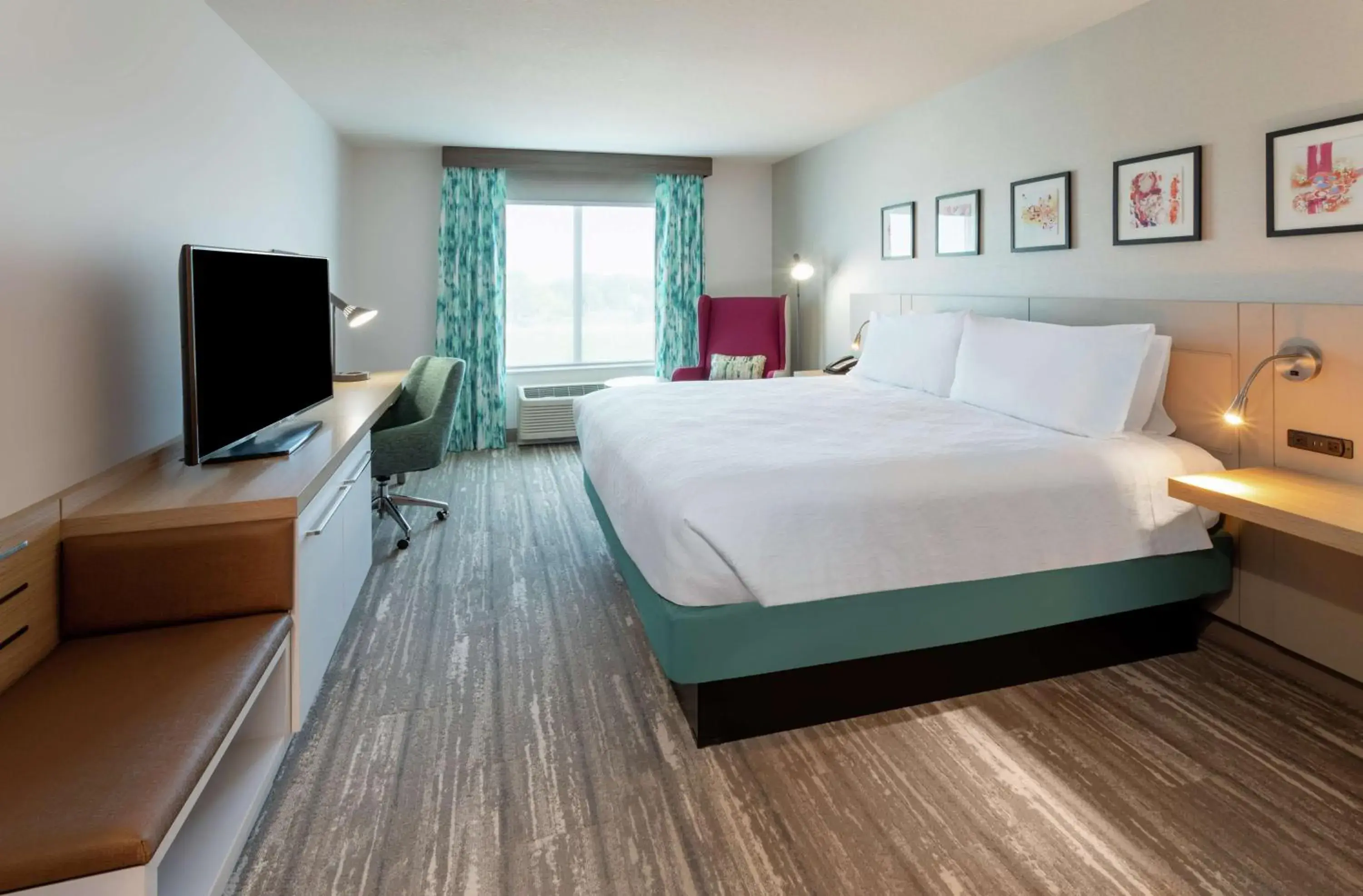 King Room in Hilton Garden Inn St. Cloud, Mn King Room in Hilton Garden Inn St. Cloud, Mn