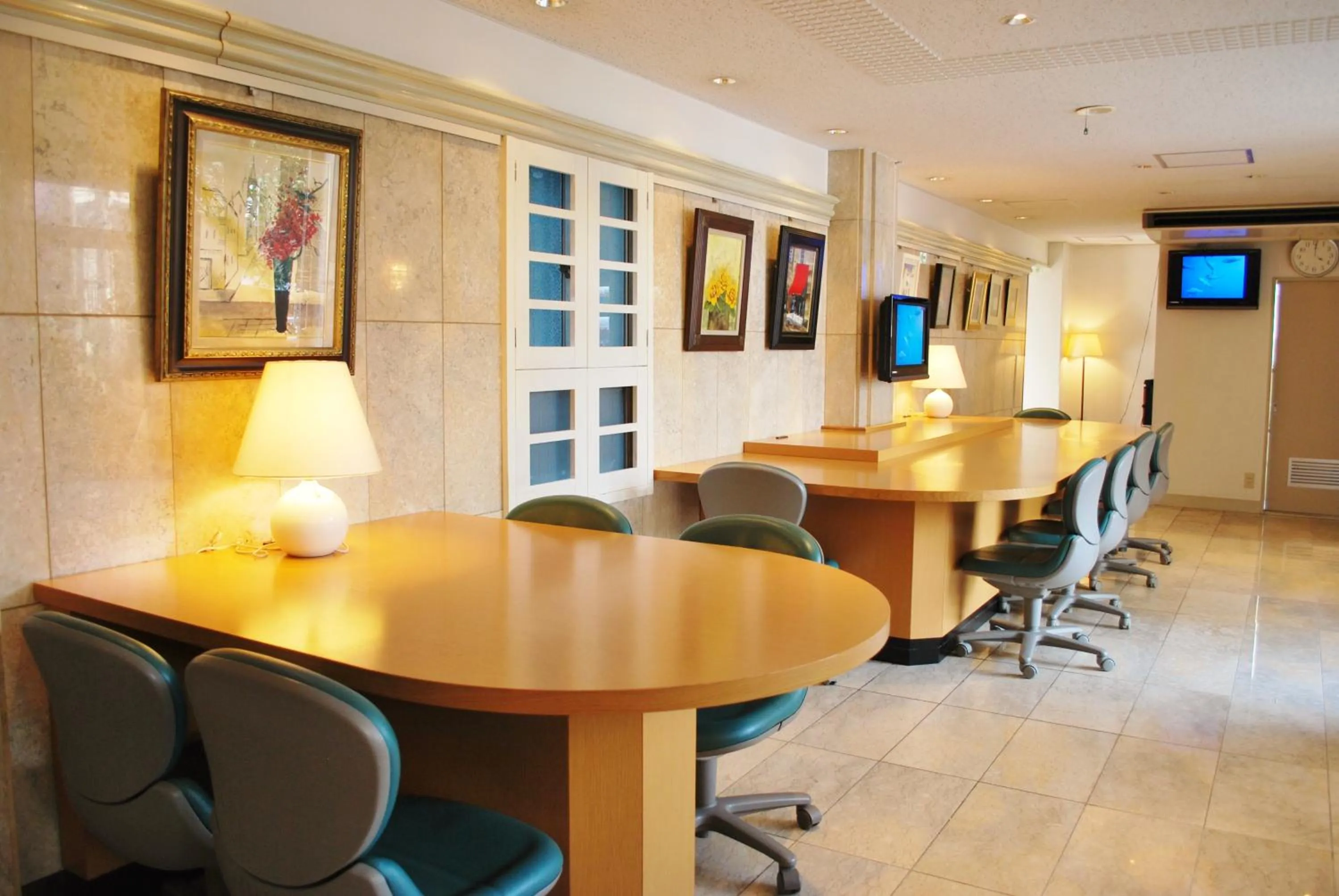 Communal lounge/ TV room in Hotel Yokosuka