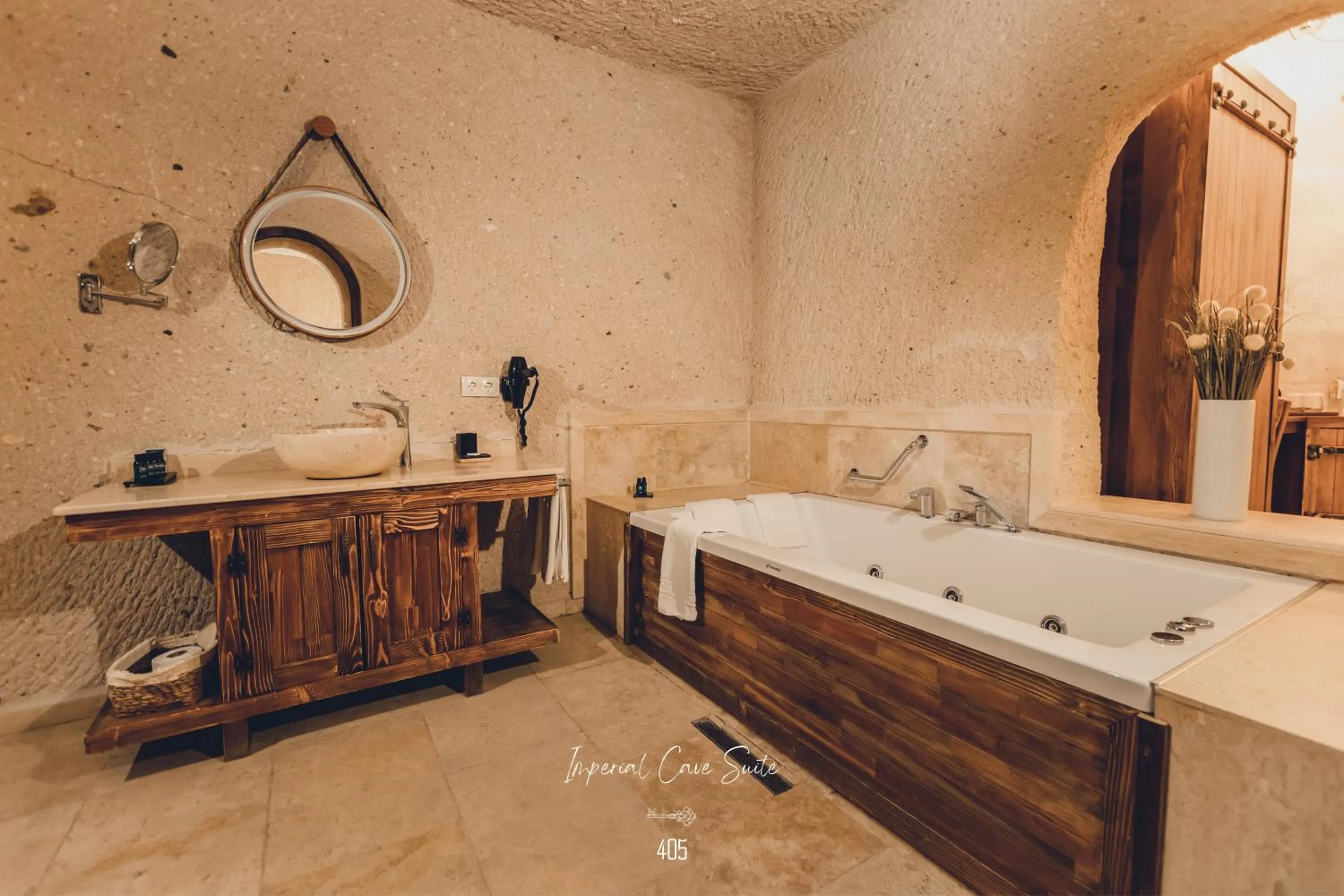 Bathroom in Nino Cave Suites