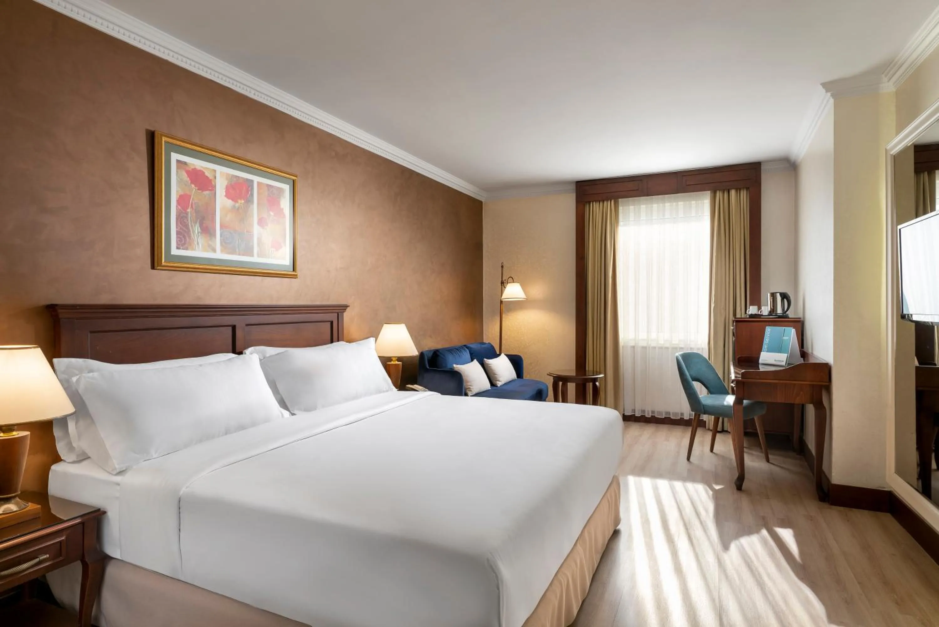 Bed in Occidental Taksim