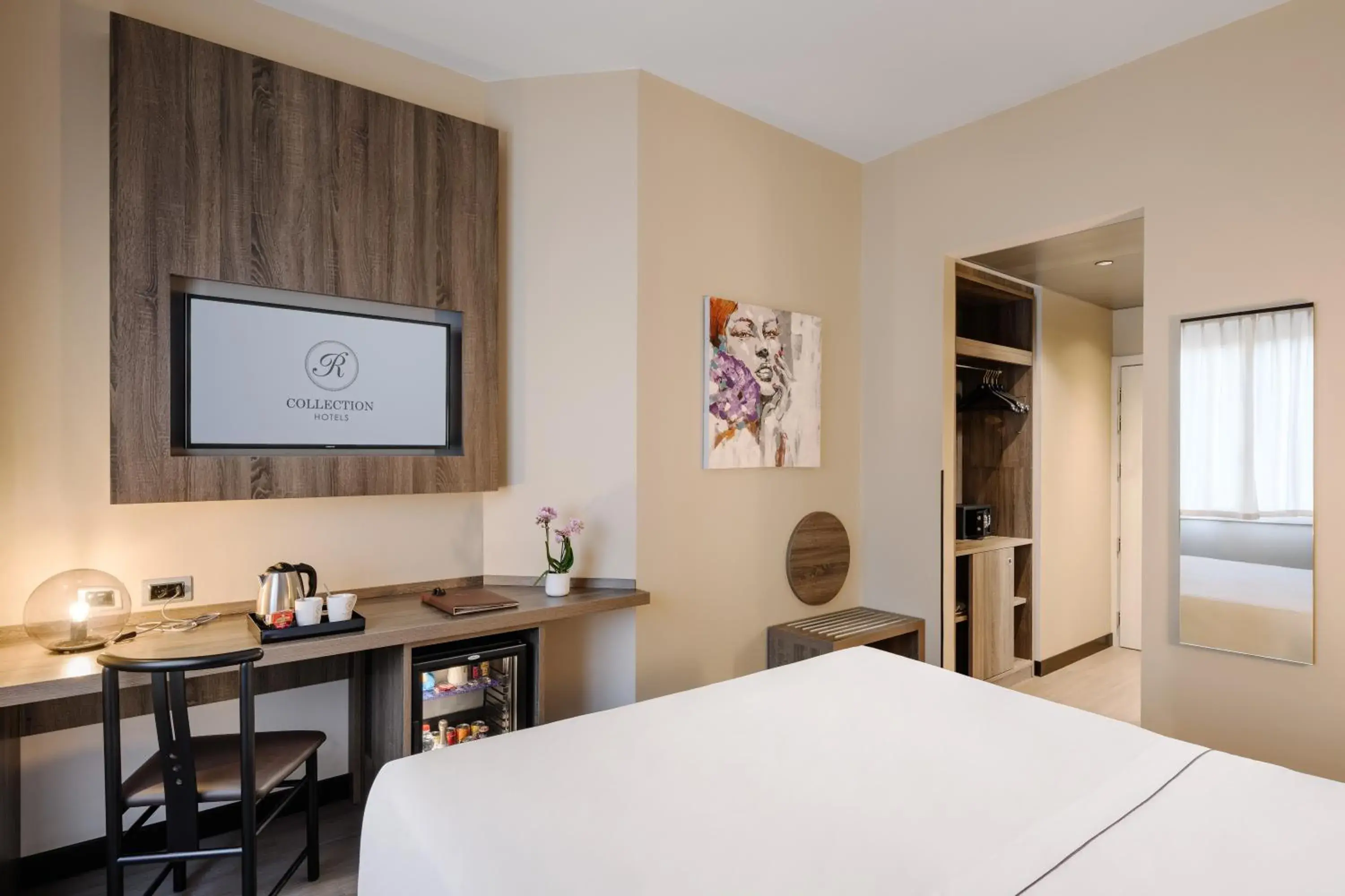 Bedroom, Bed in Hotel Mentana, by R Collection Hotels Bedroom, Bed in Hotel Mentana, by R Collection Hotels