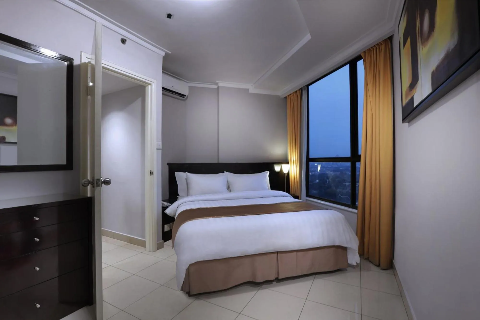 Bed in Horison Ultima Suite & Residences Rasuna Jakarta