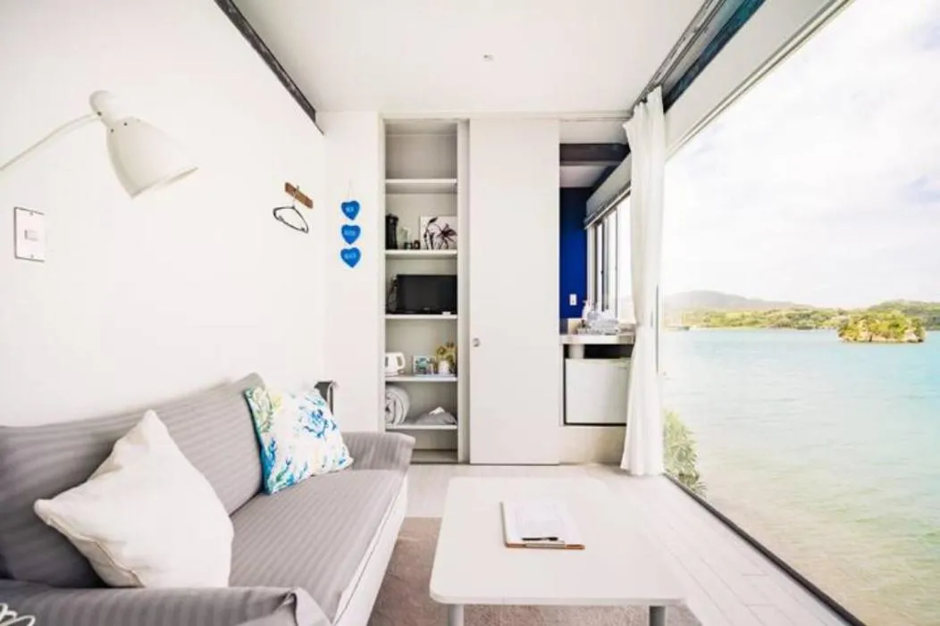 Deluxe Double Room with Bath in Nel Beach