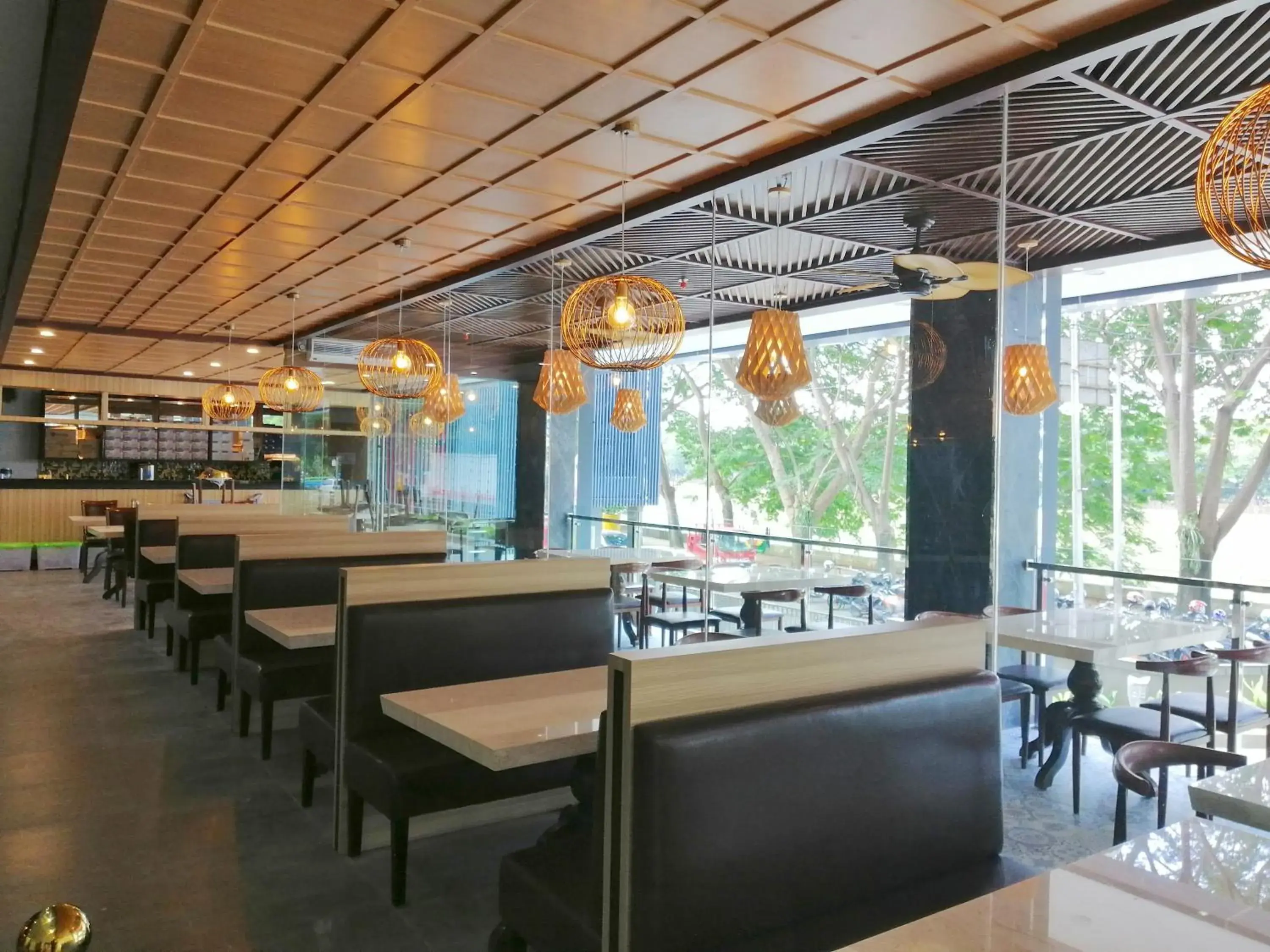 Restaurant/places to eat in Pakons Prime Hotel Restaurant/places to eat in Pakons Prime Hotel