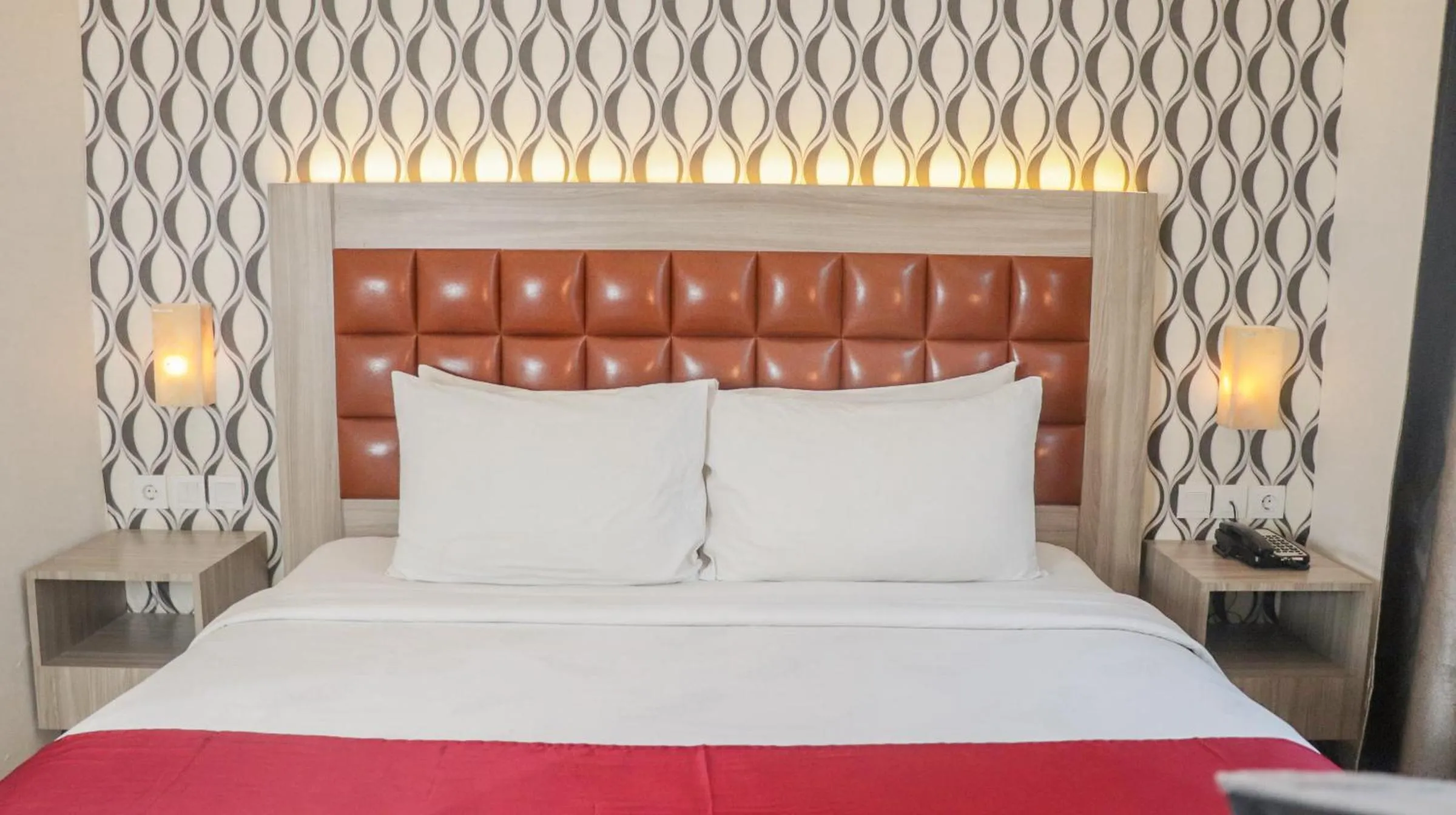 Bedroom, Bed in Pakons Prime Hotel