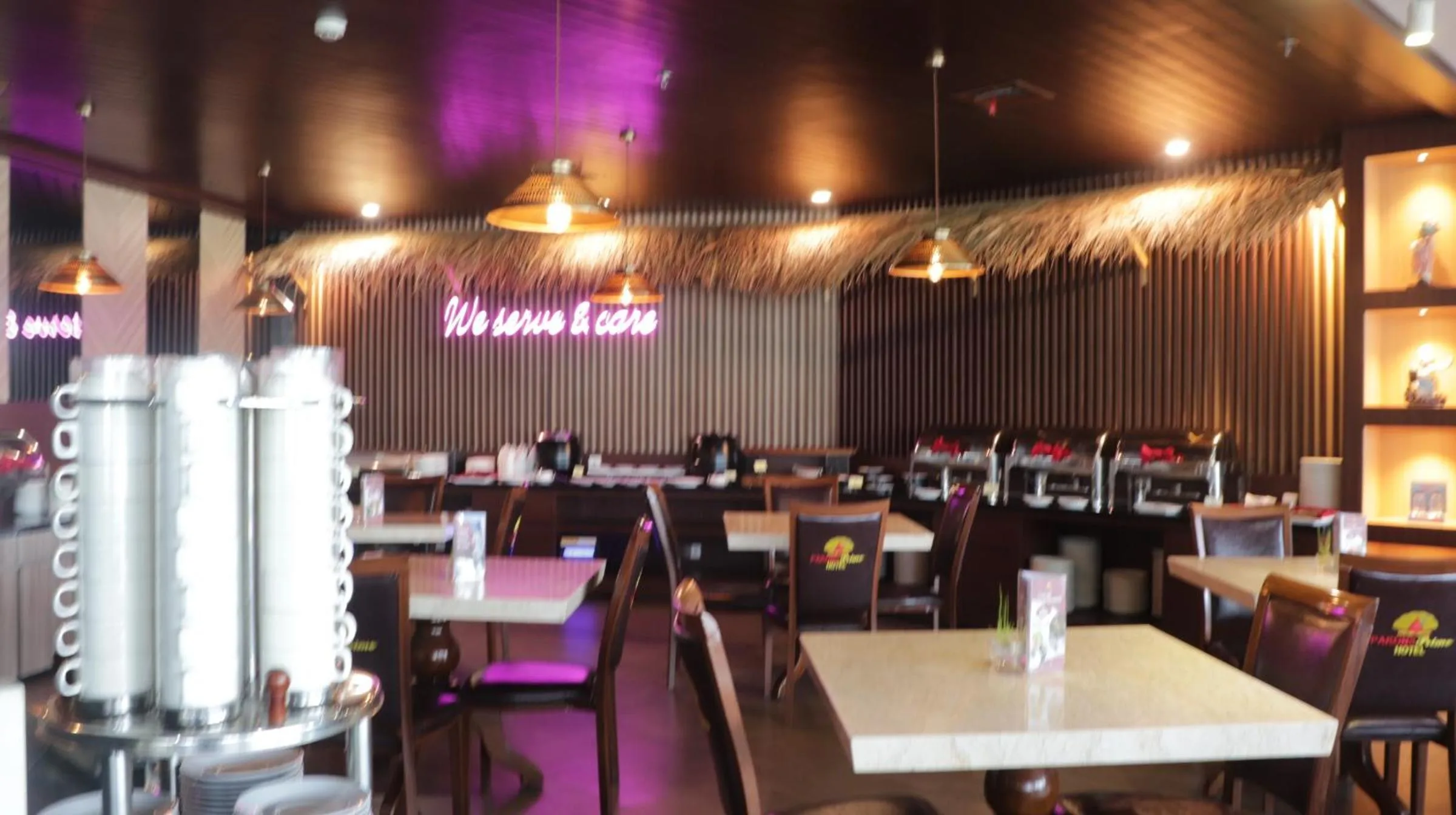 Restaurant/places to eat in Pakons Prime Hotel