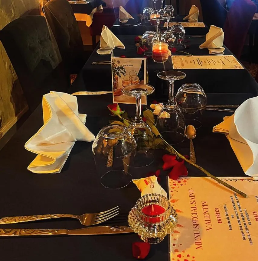 Restaurant/places to eat in BRIT HOTEL PRIVILEGE LISIEUX - La Villa des Arts