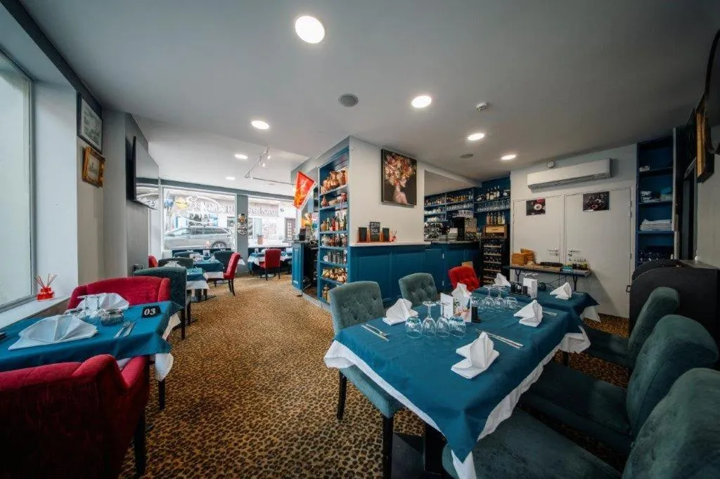 Restaurant/places to eat in BRIT HOTEL PRIVILEGE LISIEUX - La Villa des Arts