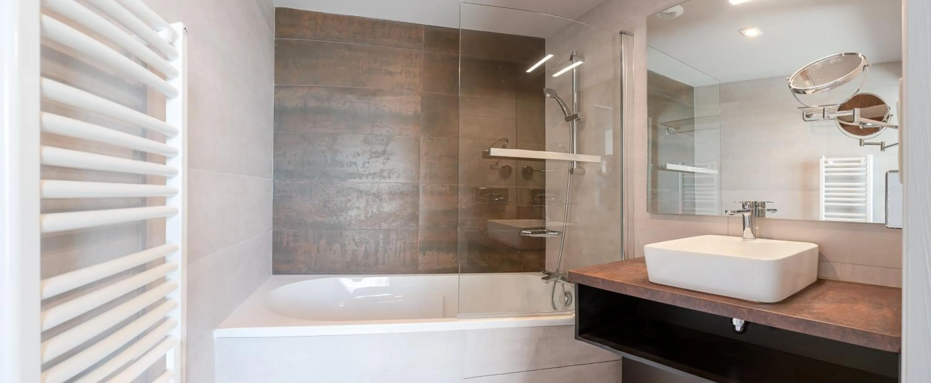 Bathroom in BRIT HOTEL PRIVILEGE LISIEUX - La Villa des Arts