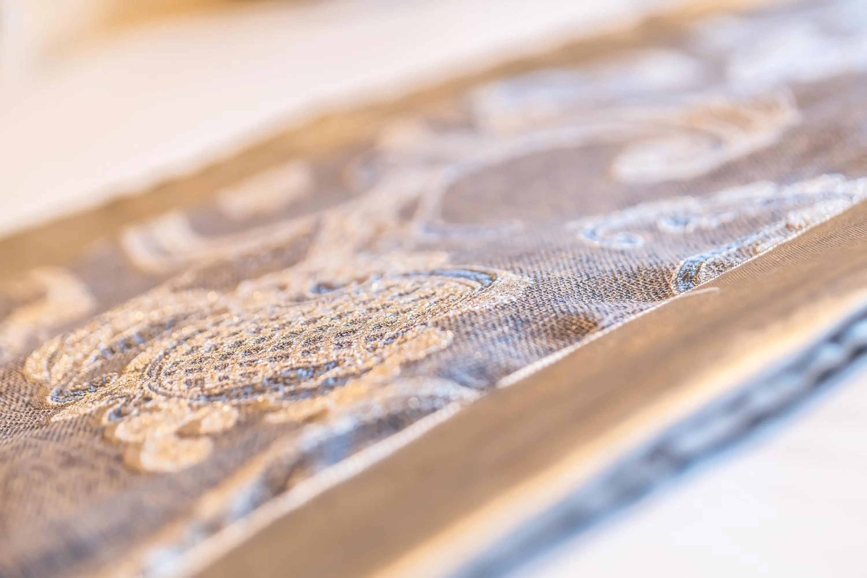 Bed in BRIT HOTEL PRIVILEGE LISIEUX - La Villa des Arts