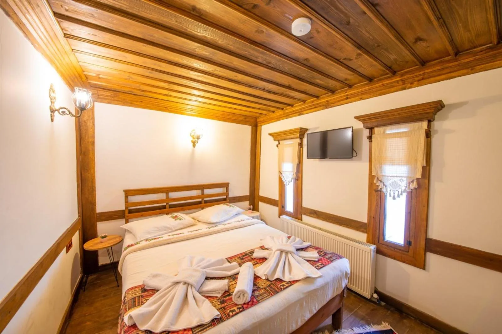 Bed in Hanedan Konak Hotel