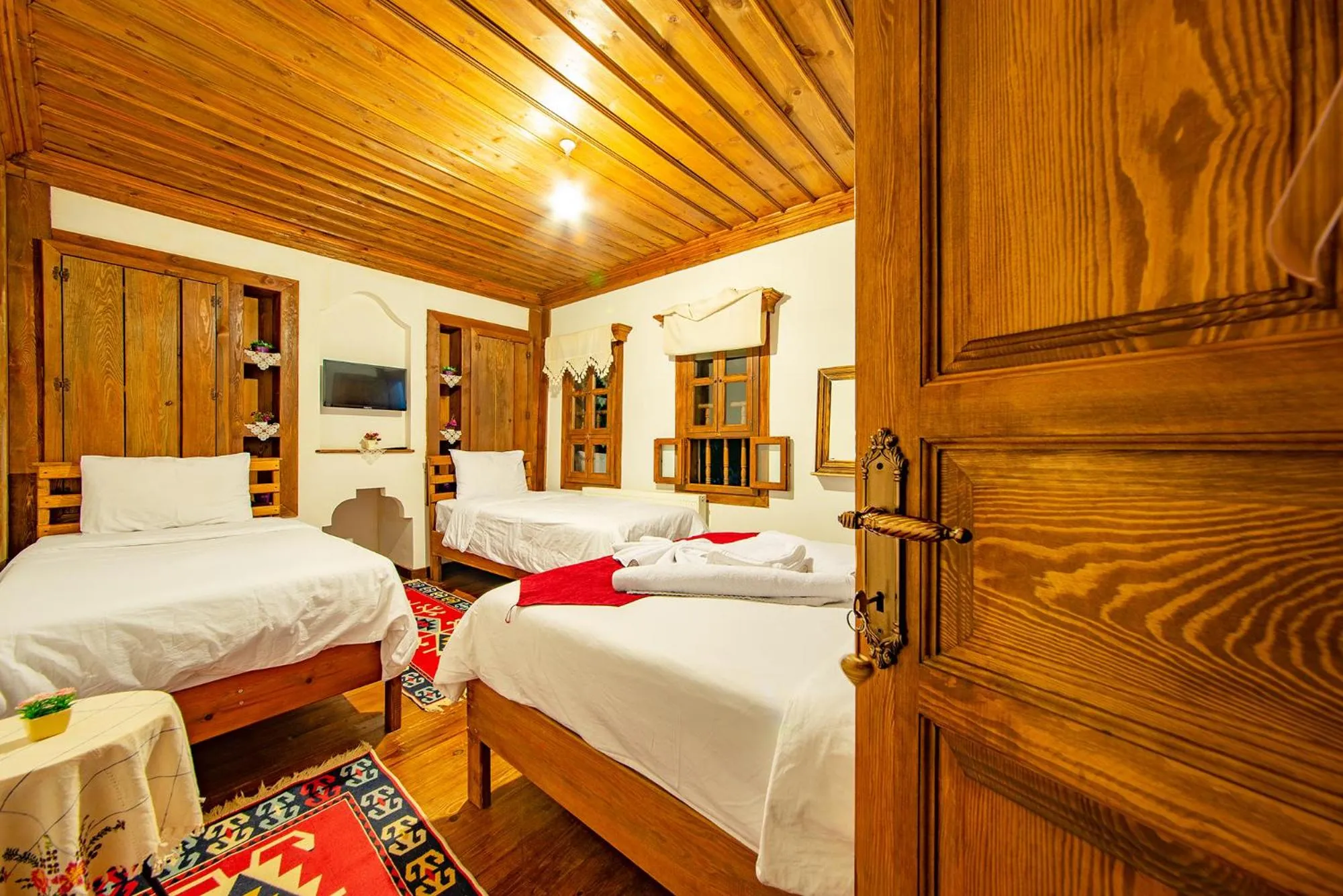 Bed in Hanedan Konak Hotel