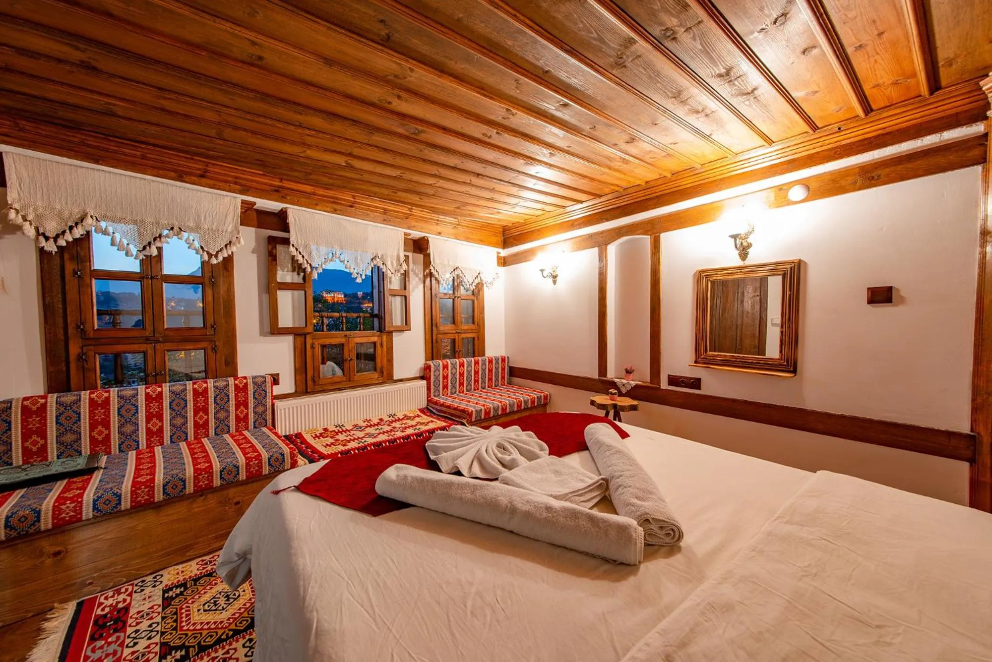 Bed in Hanedan Konak Hotel