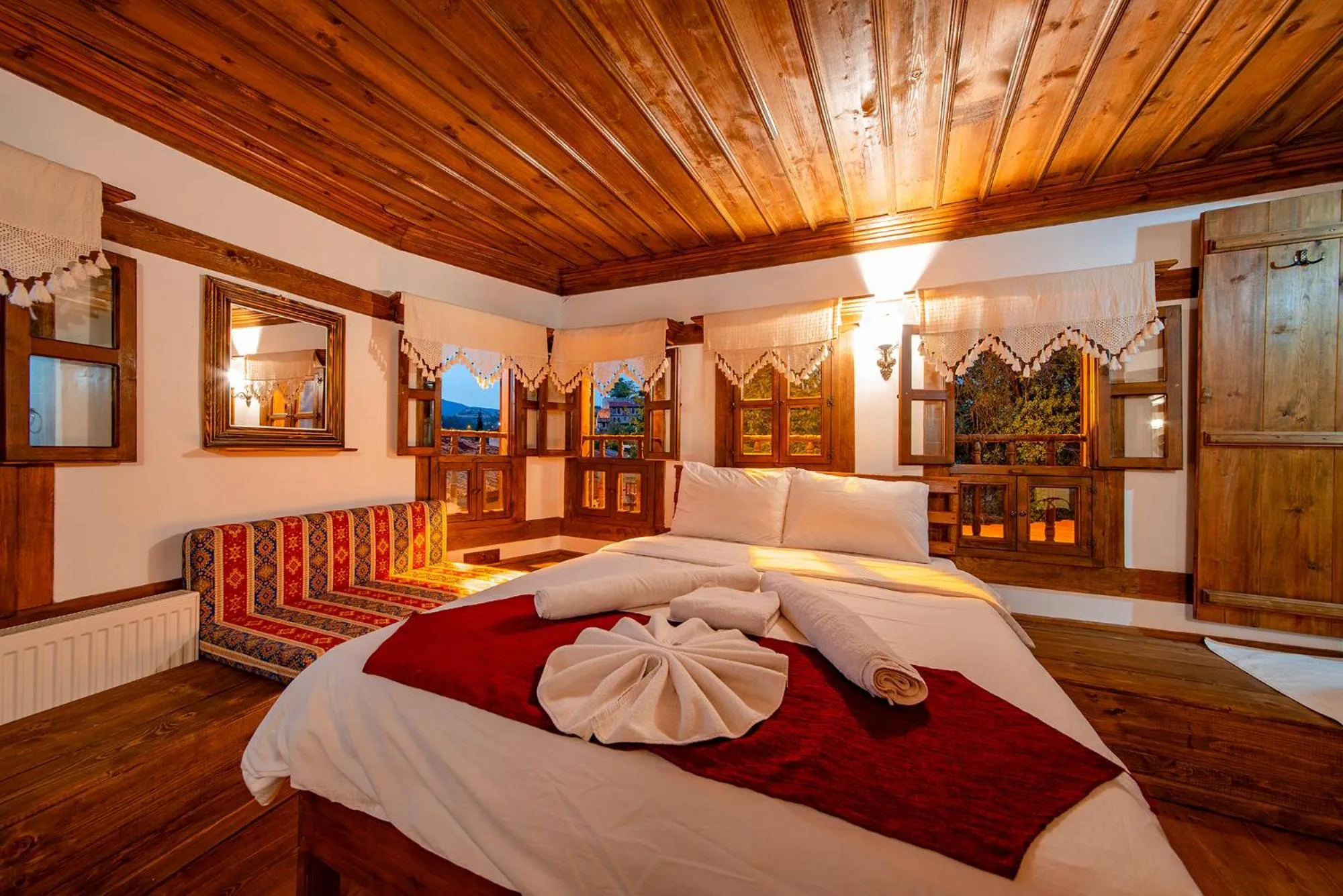 Bed in Hanedan Konak Hotel