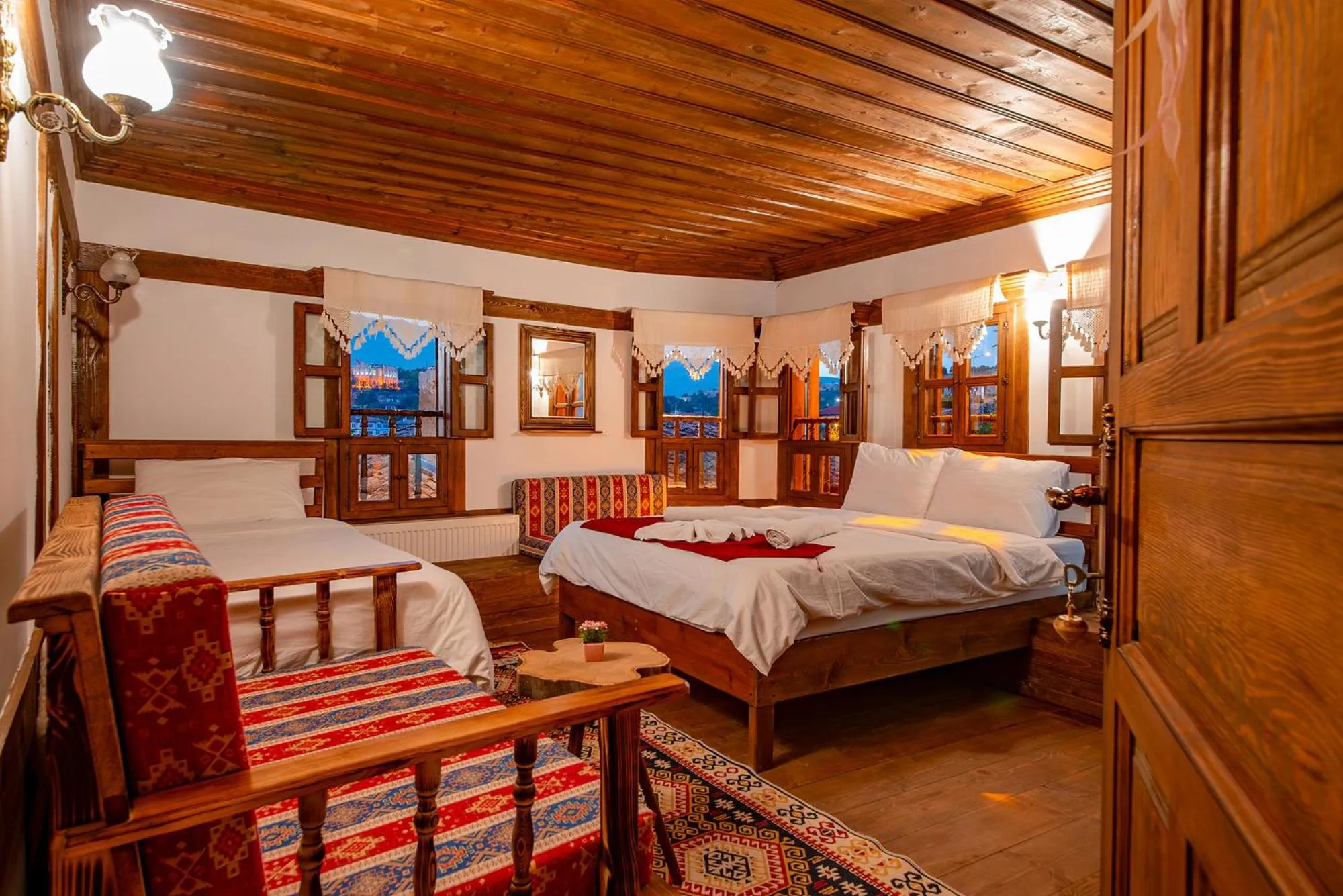 Bed in Hanedan Konak Hotel