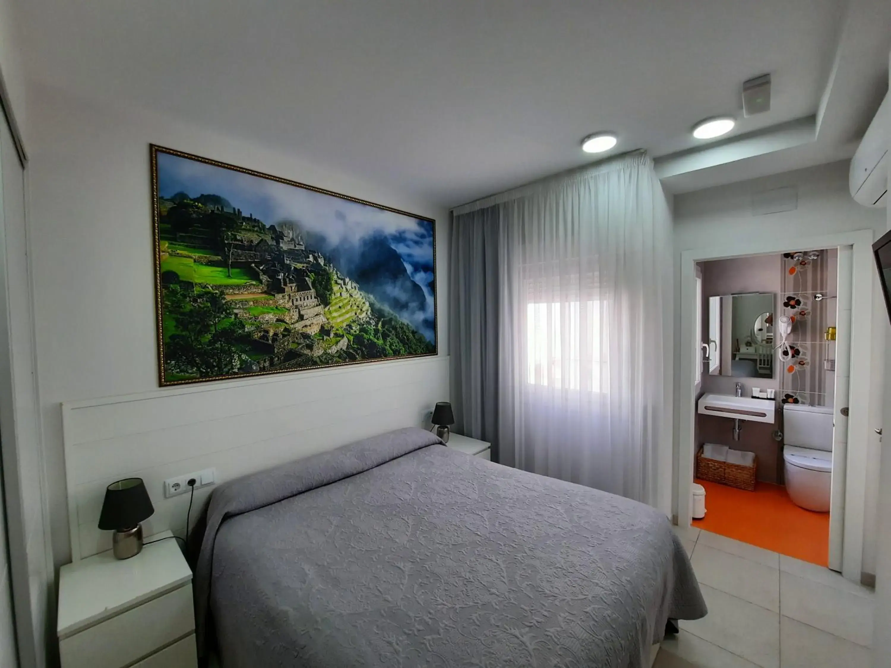 Double Room in Hotel Maravillas del Mundo Double Room in Hotel Maravillas del Mundo