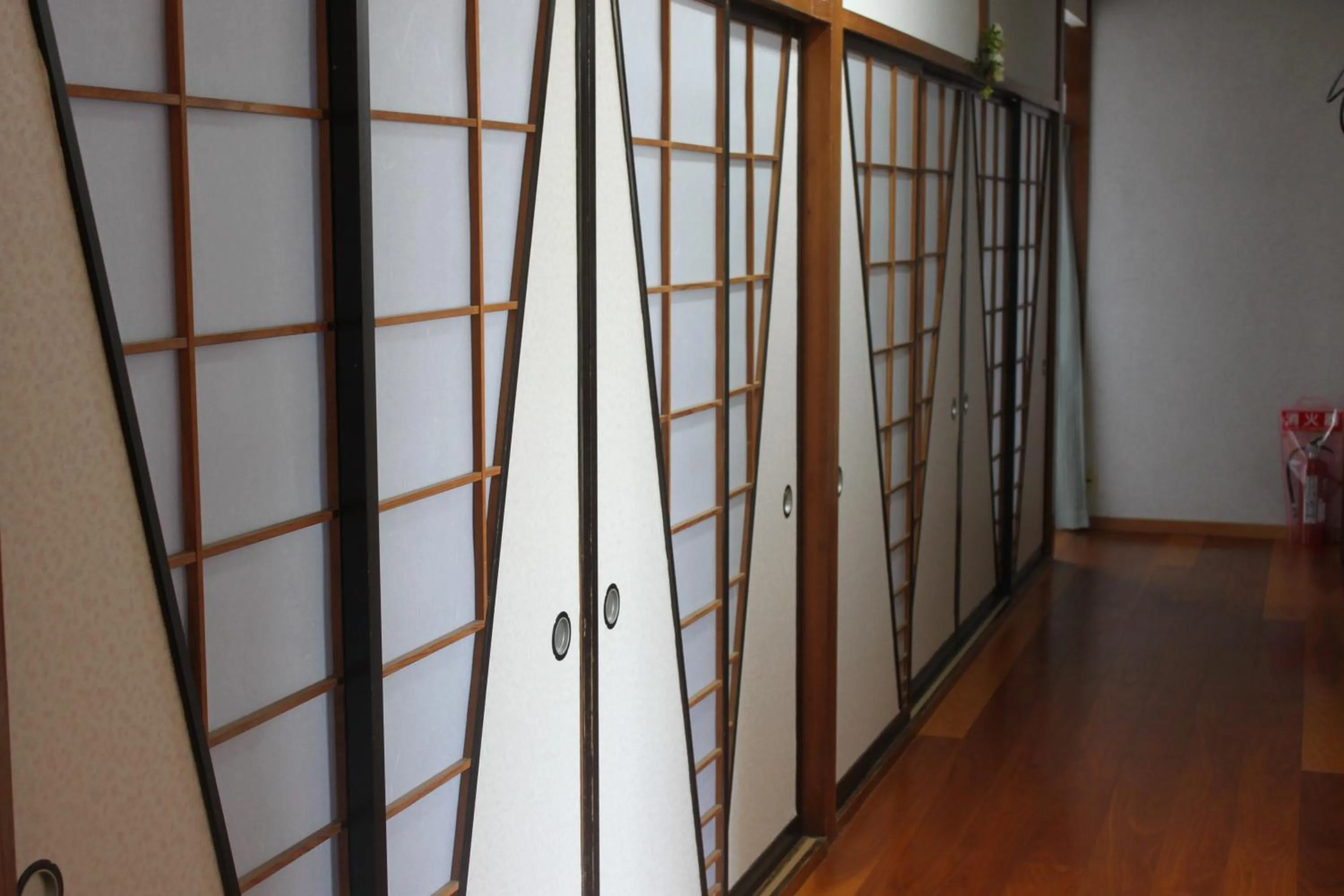 Photo of the whole room in Rosencat