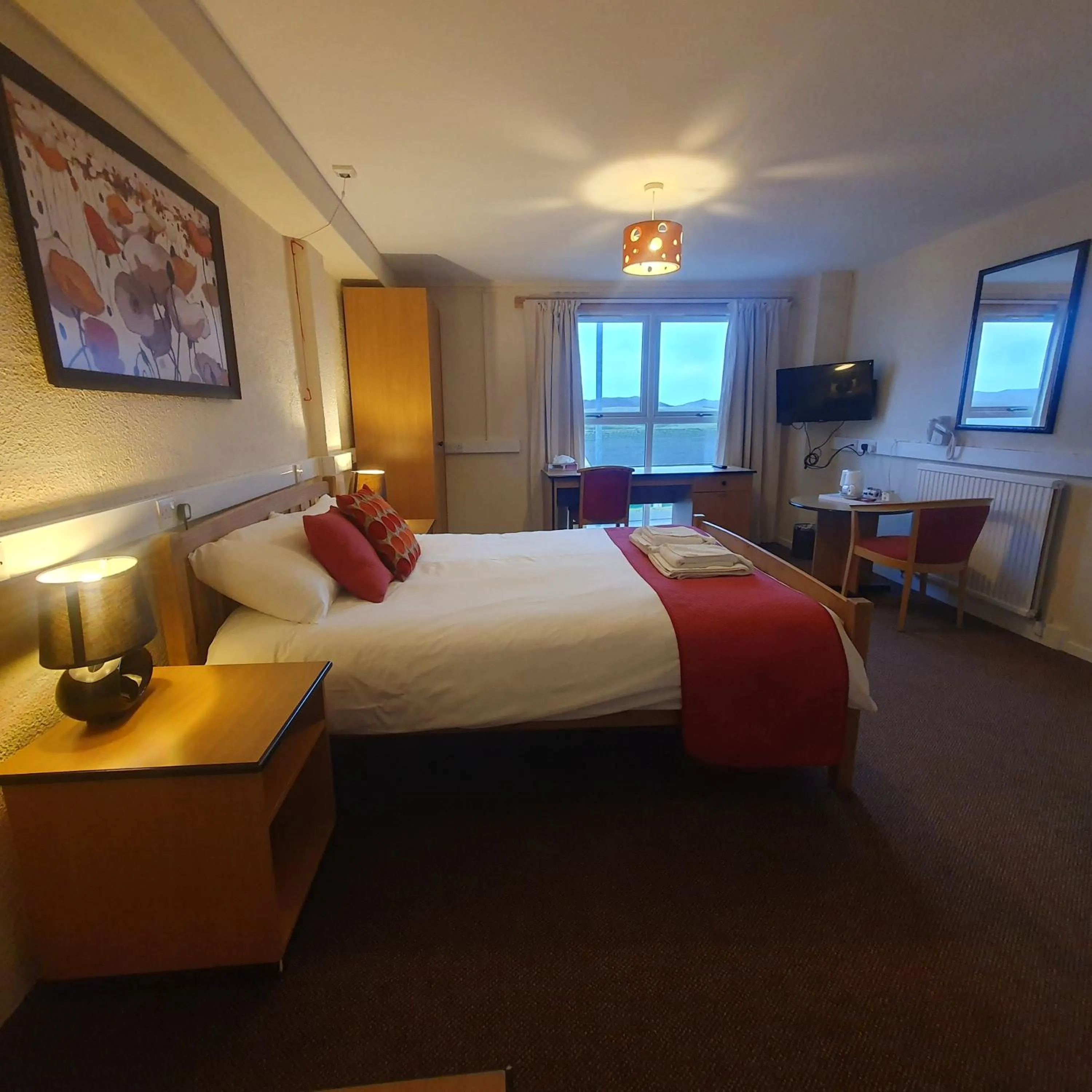 Bed in The Brae Hotel