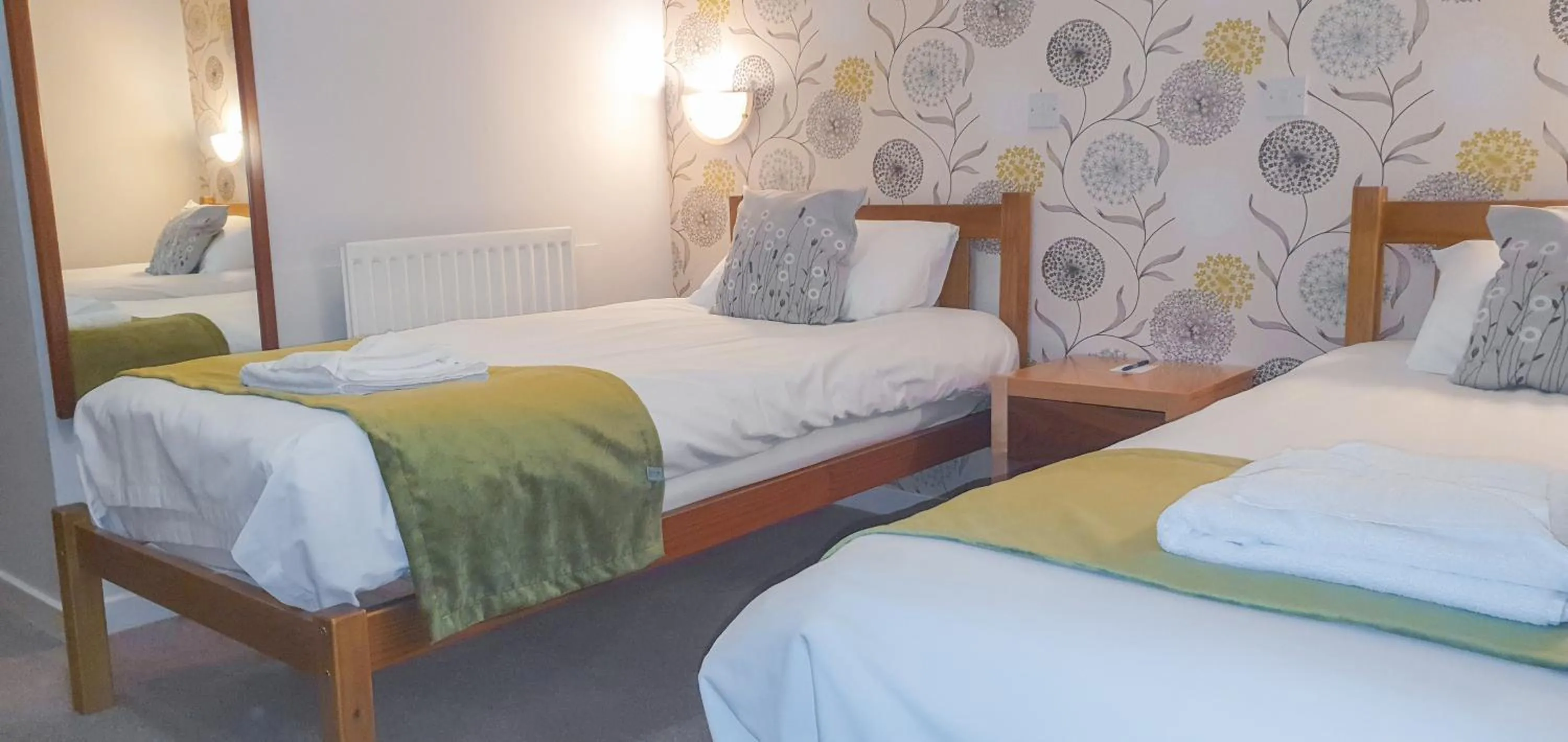 Bed in The Brae Hotel