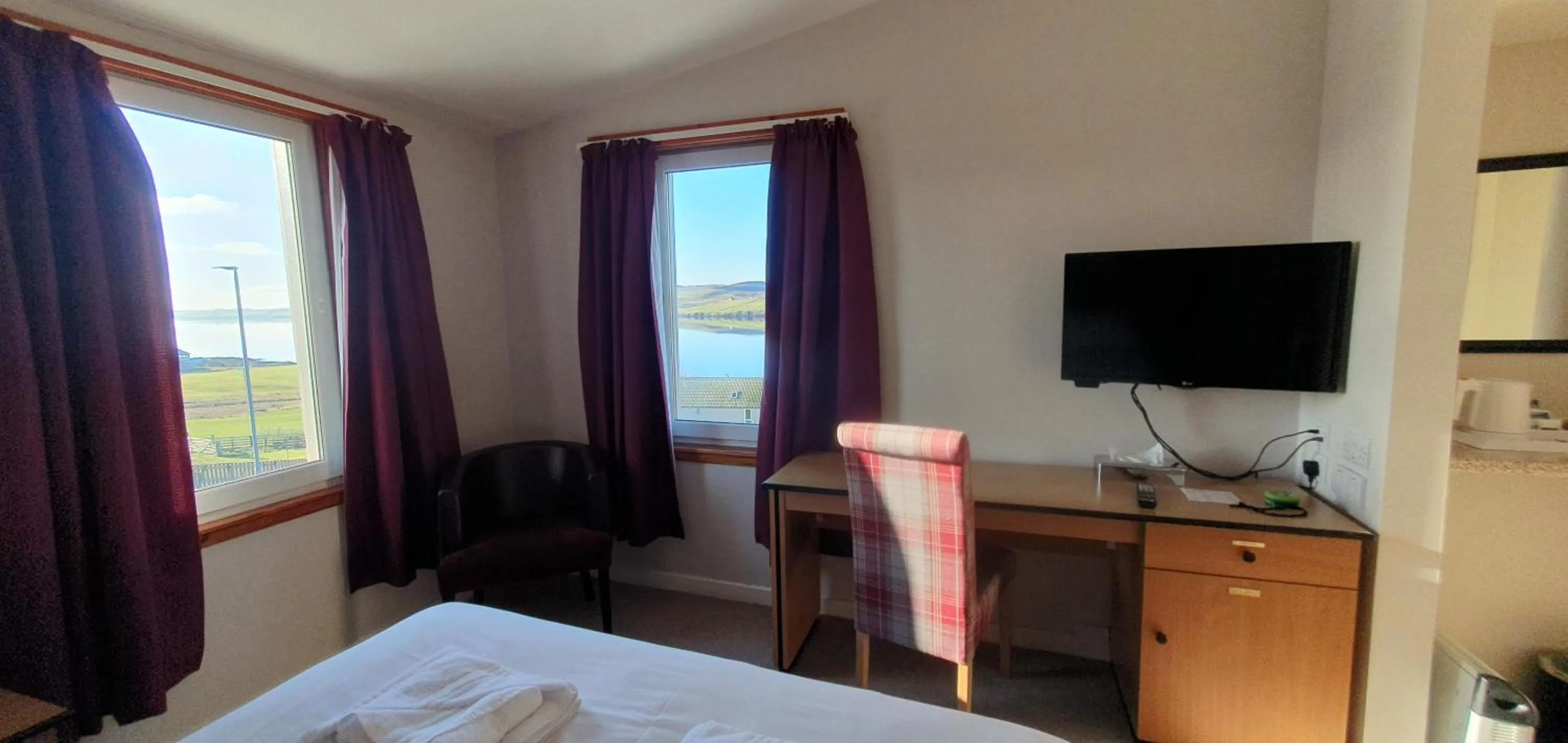 View (from property/room), Bed in The Brae Hotel