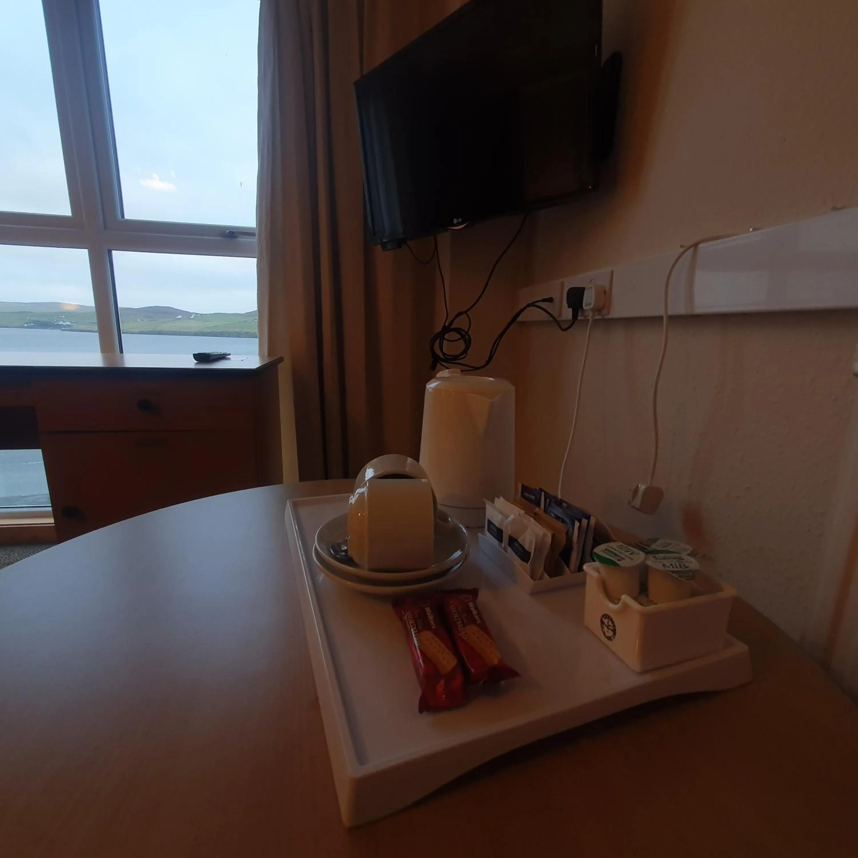 TV and multimedia in The Brae Hotel