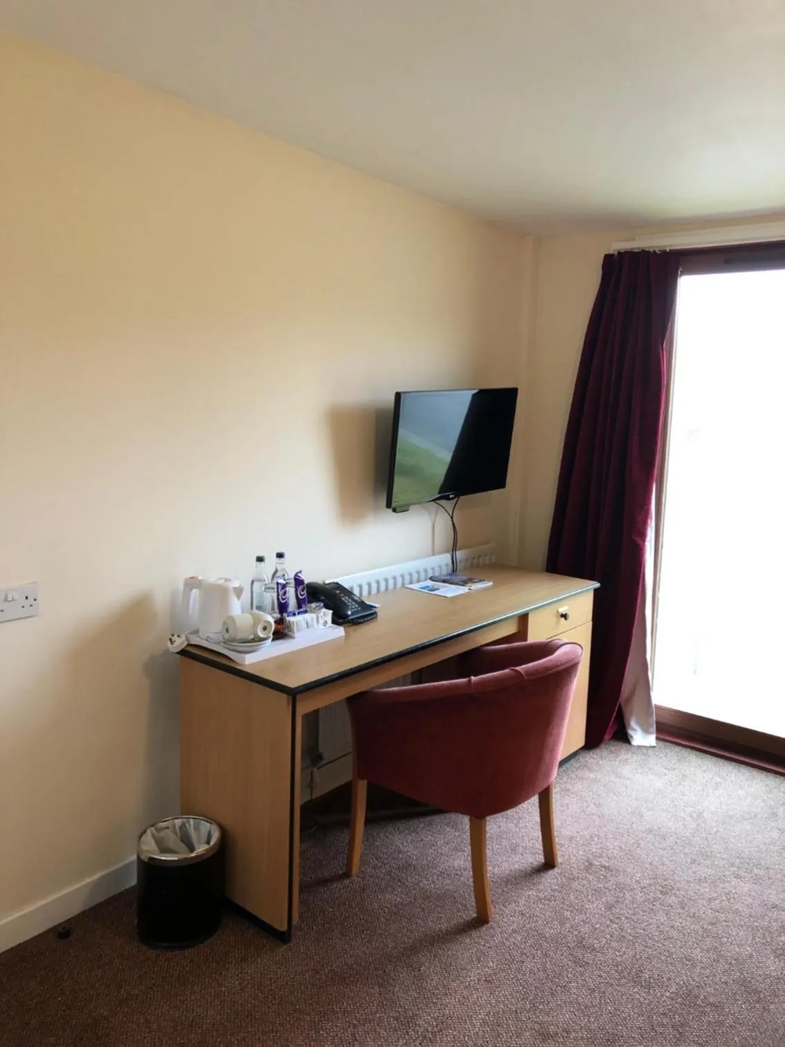 TV and multimedia in The Brae Hotel