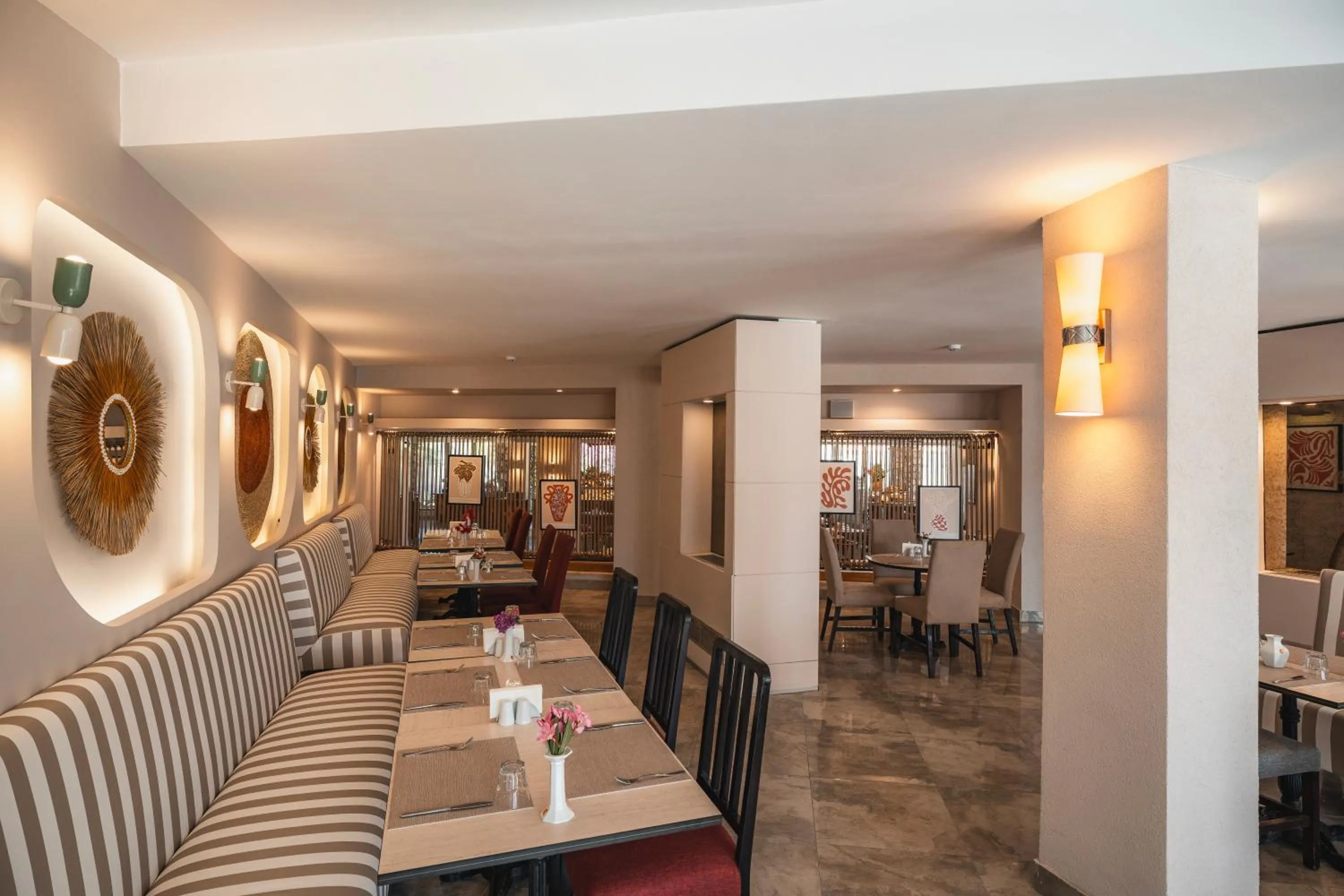 Restaurant/places to eat in Marti La Perla - Adult Only+16