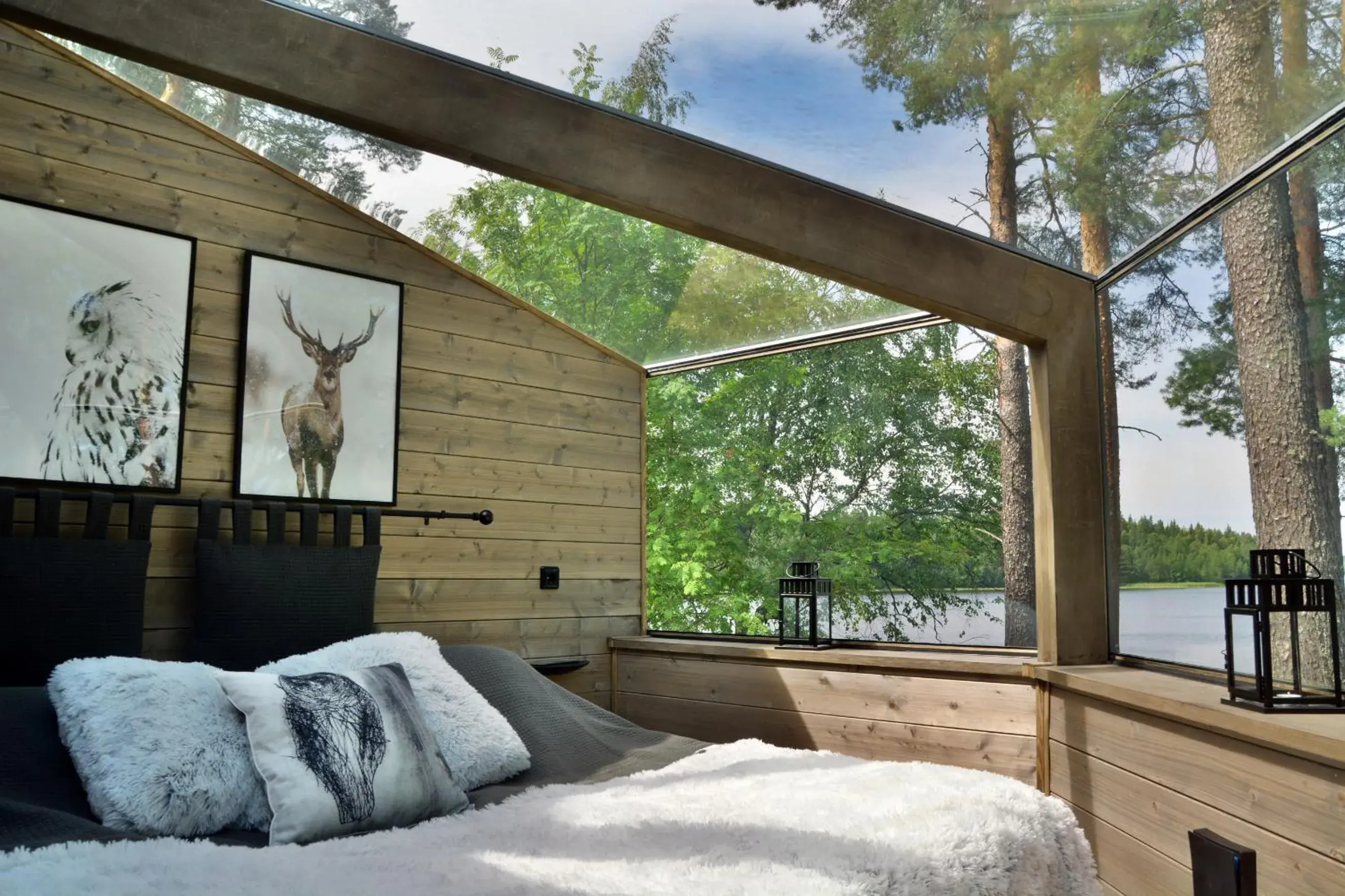 Deluxe Queen Room with Two Queen Beds in Revontuli Resort Glass Igloos Deluxe Queen Room with Two Queen Beds in Revontuli Resort Glass Igloos