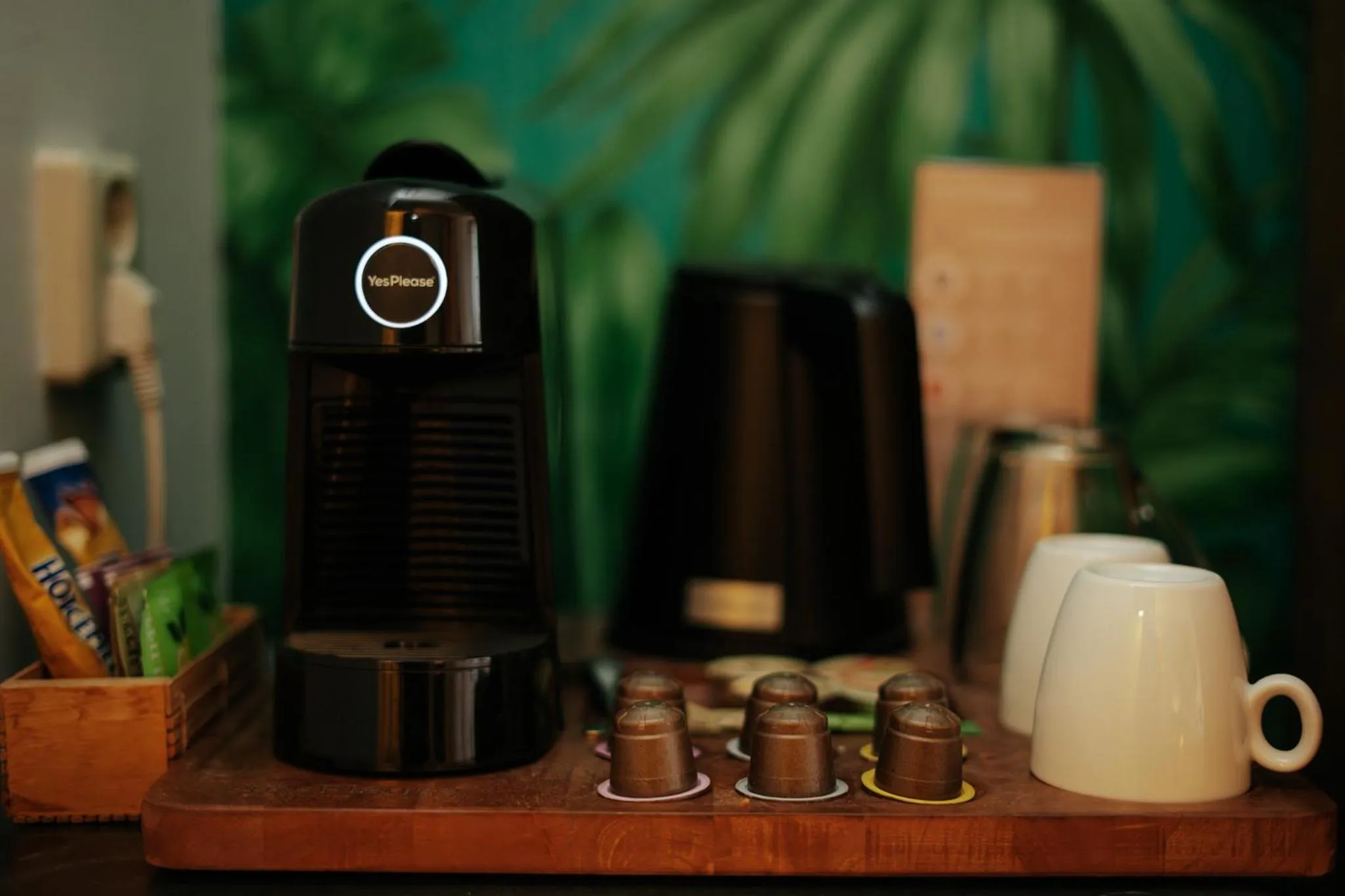 Coffee/tea facilities in Rosalia's Menagerie Cocktail bar & InnUpstairs