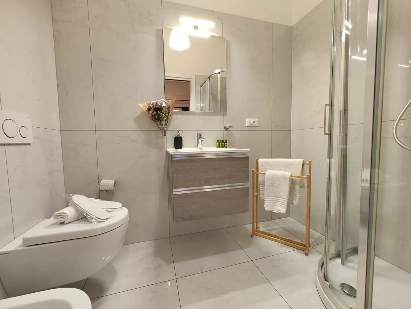 Shower in B&B La Marmora 39