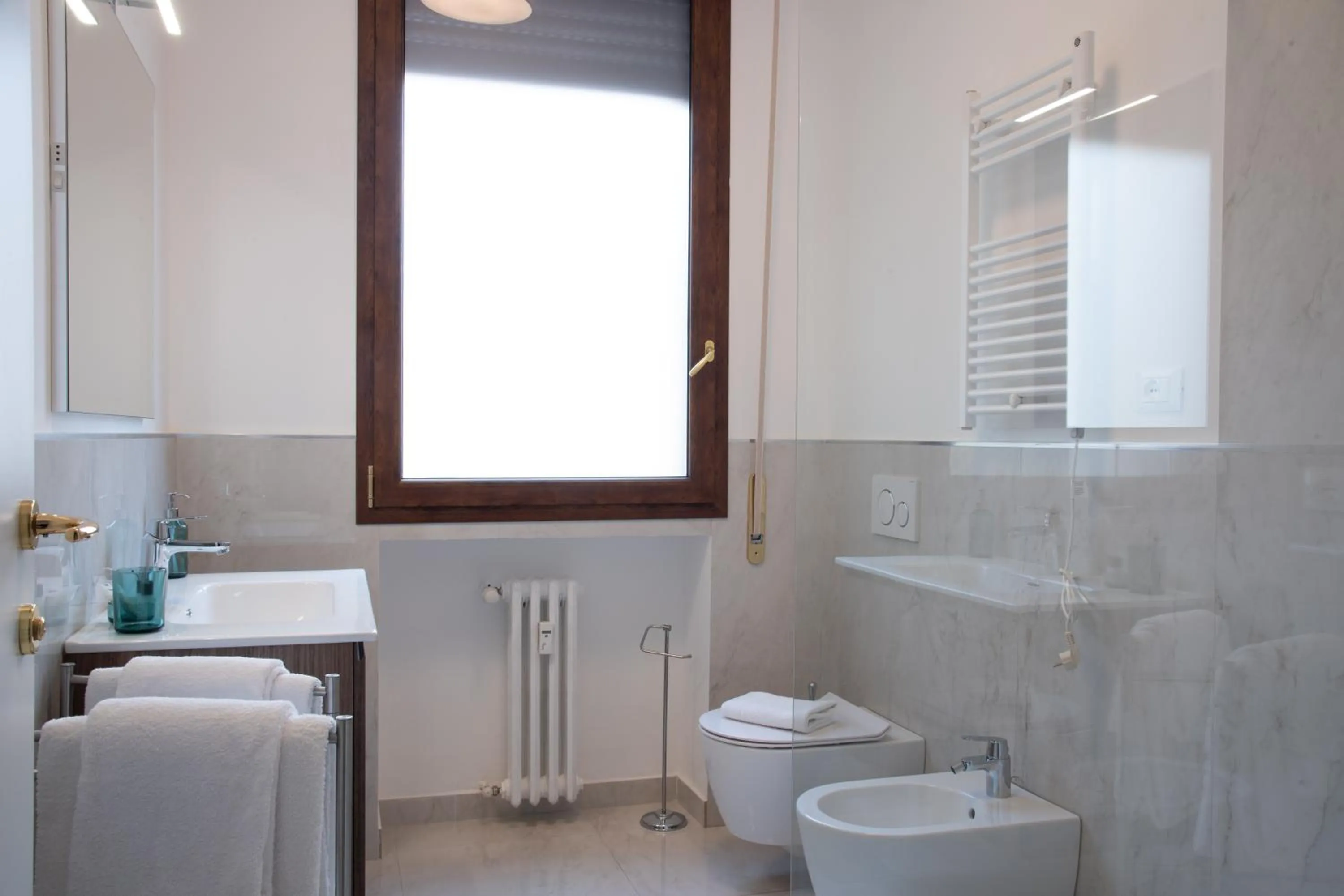 Bathroom in B&B La Marmora 39