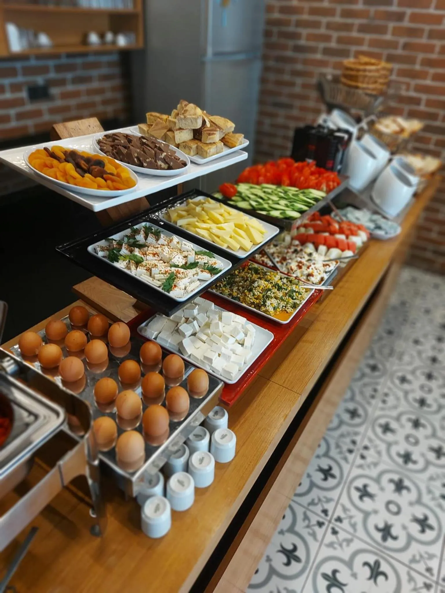 Buffet breakfast in White Golden Suite Hotel