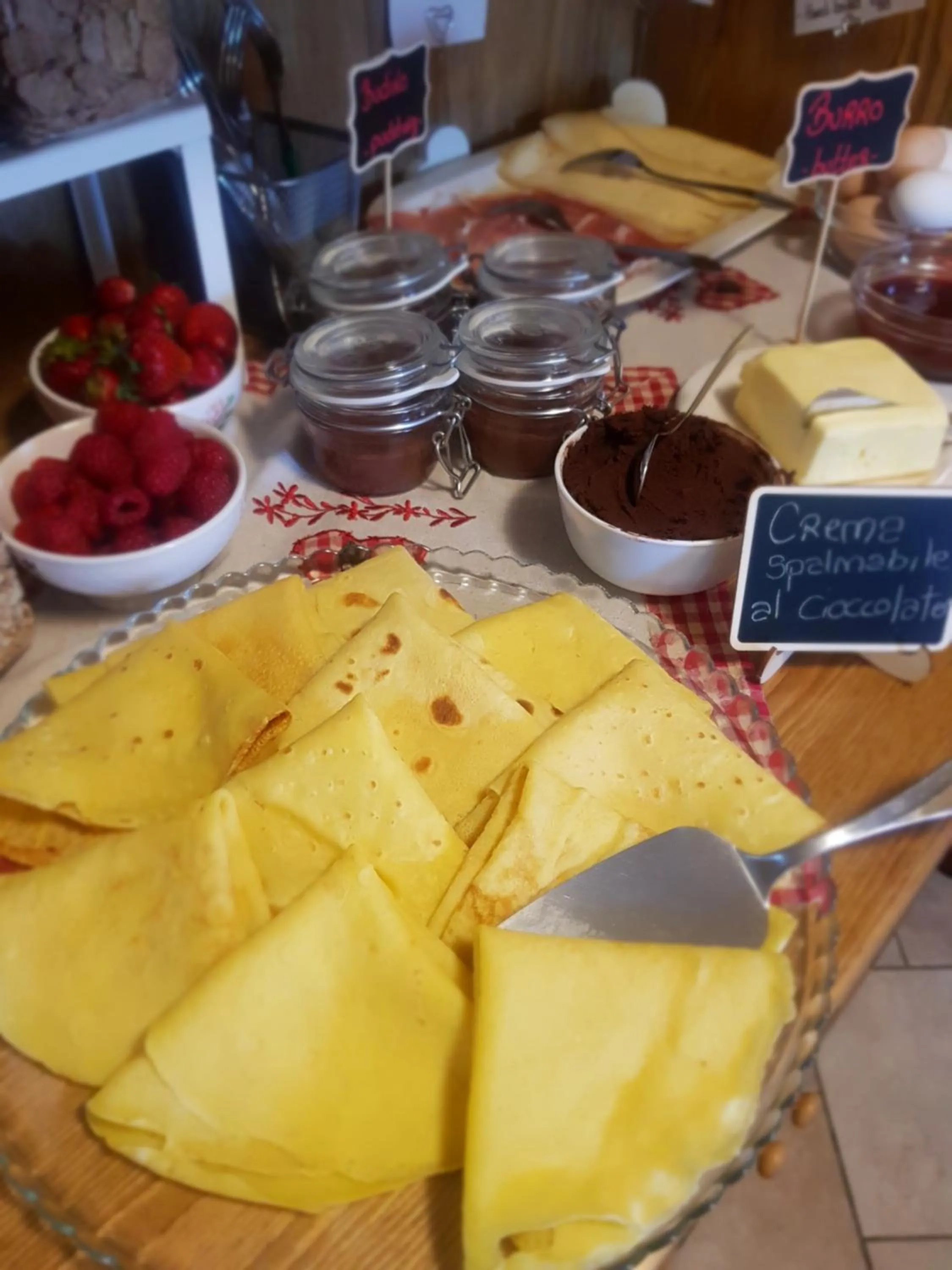 Buffet breakfast in Agriturismo La Clochette