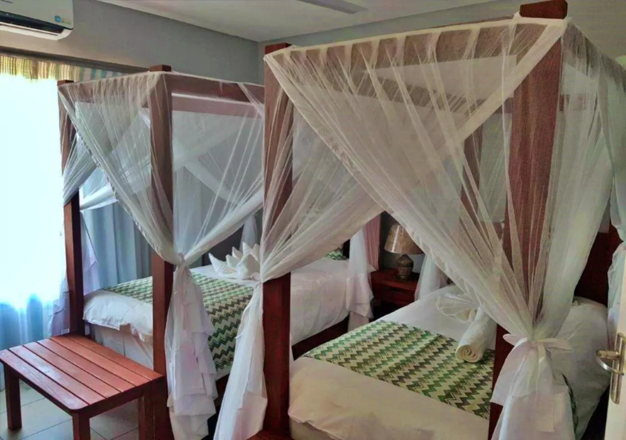 Bedroom, Bed in Tlou Safari Lodge