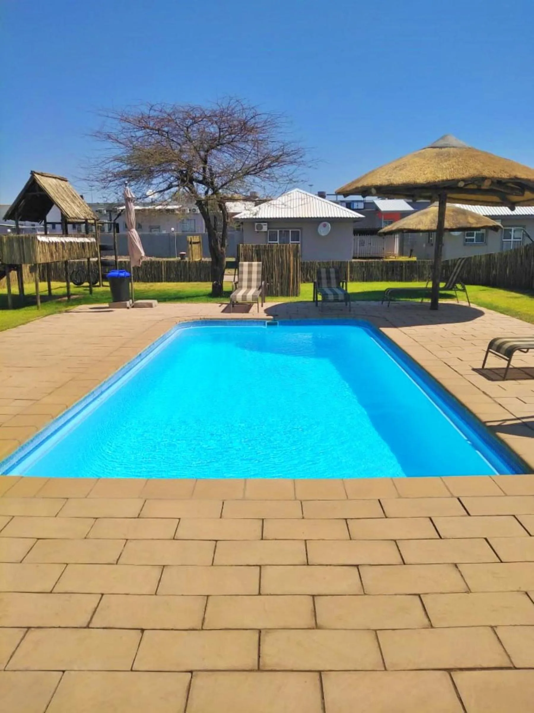 Swimming pool in Tlou Safari Lodge
