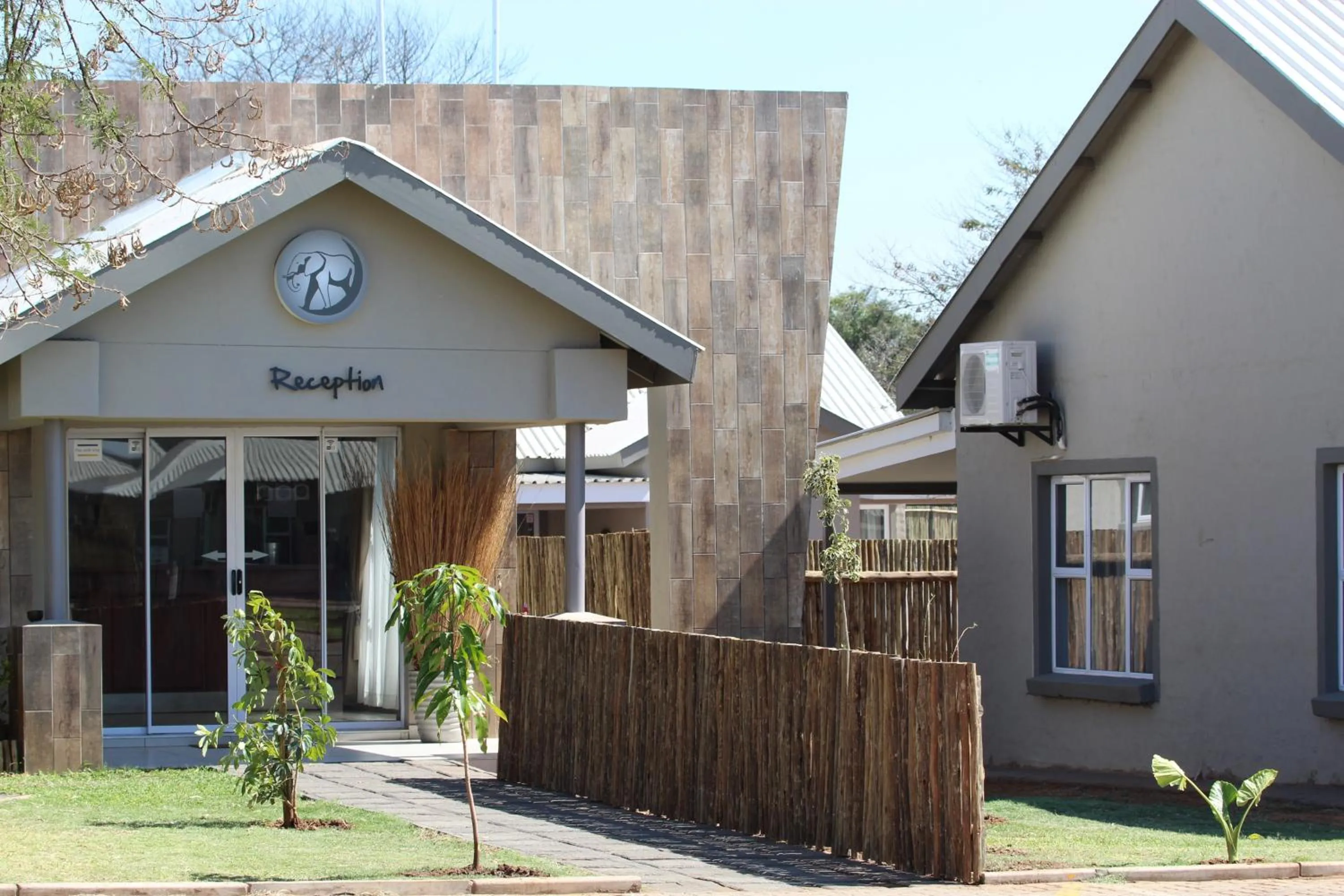 Facade/entrance in Tlou Safari Lodge