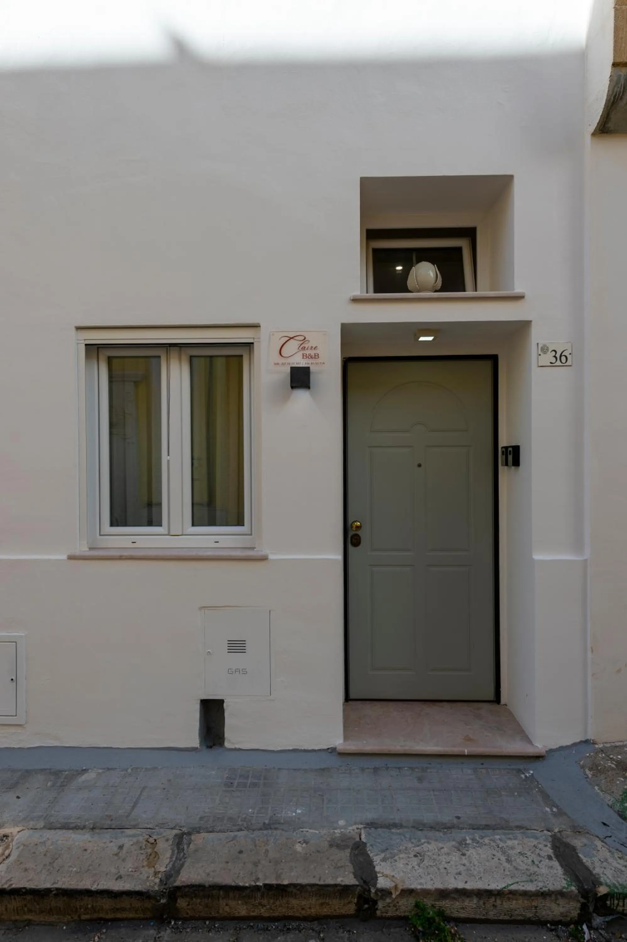 Property building in Claire