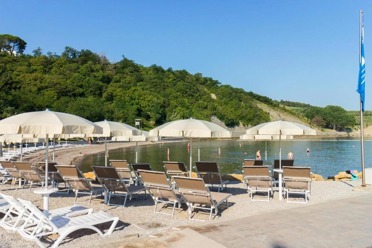 Beach in Apartments ROKO