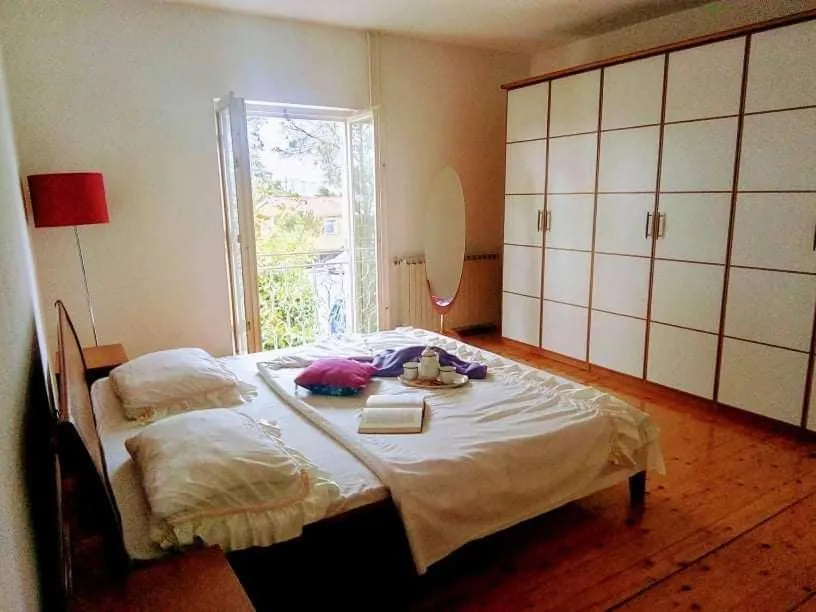 Bed in Apartments ROKO