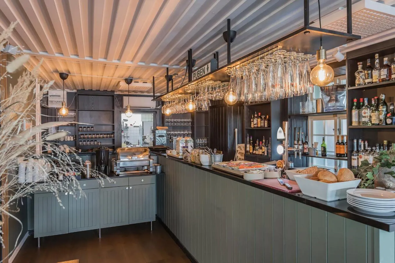 Restaurant/places to eat in Hotell MAVI