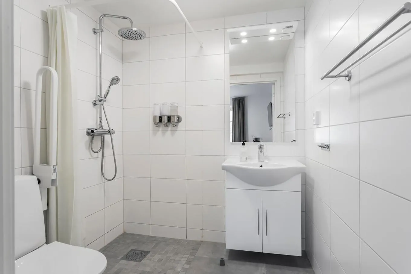 Shower in Hotell MAVI