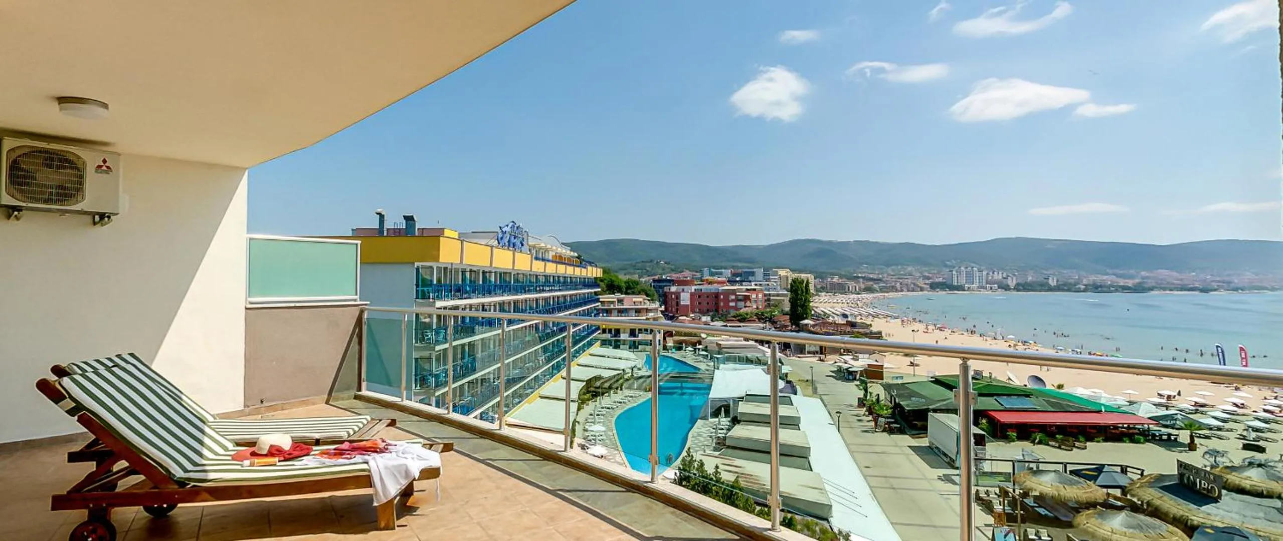 Briz Beach Apartments